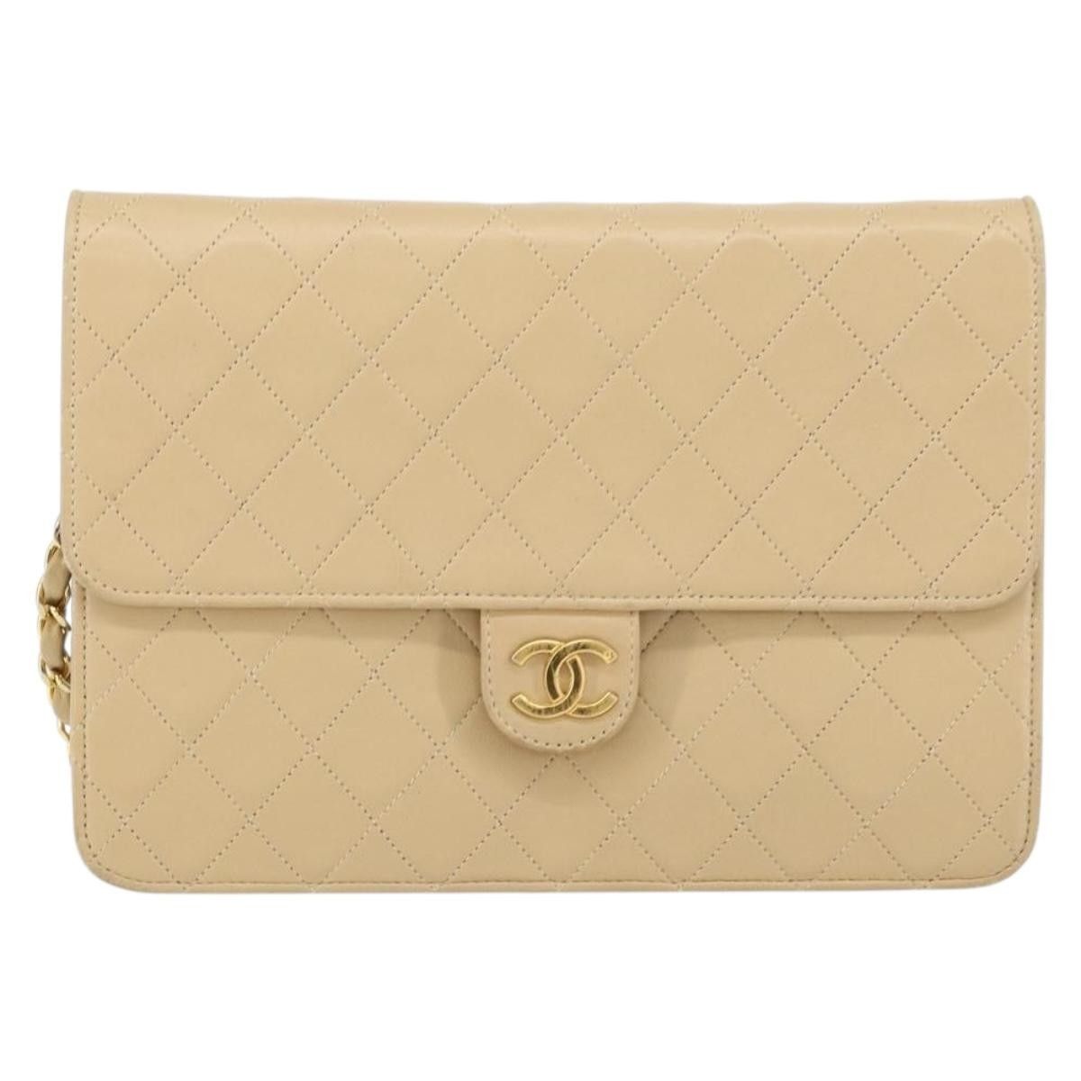 Chanel Chanel Vintage Clutch with Chain Quilted Leather Size ONE SIZE - 1 Thumbnail