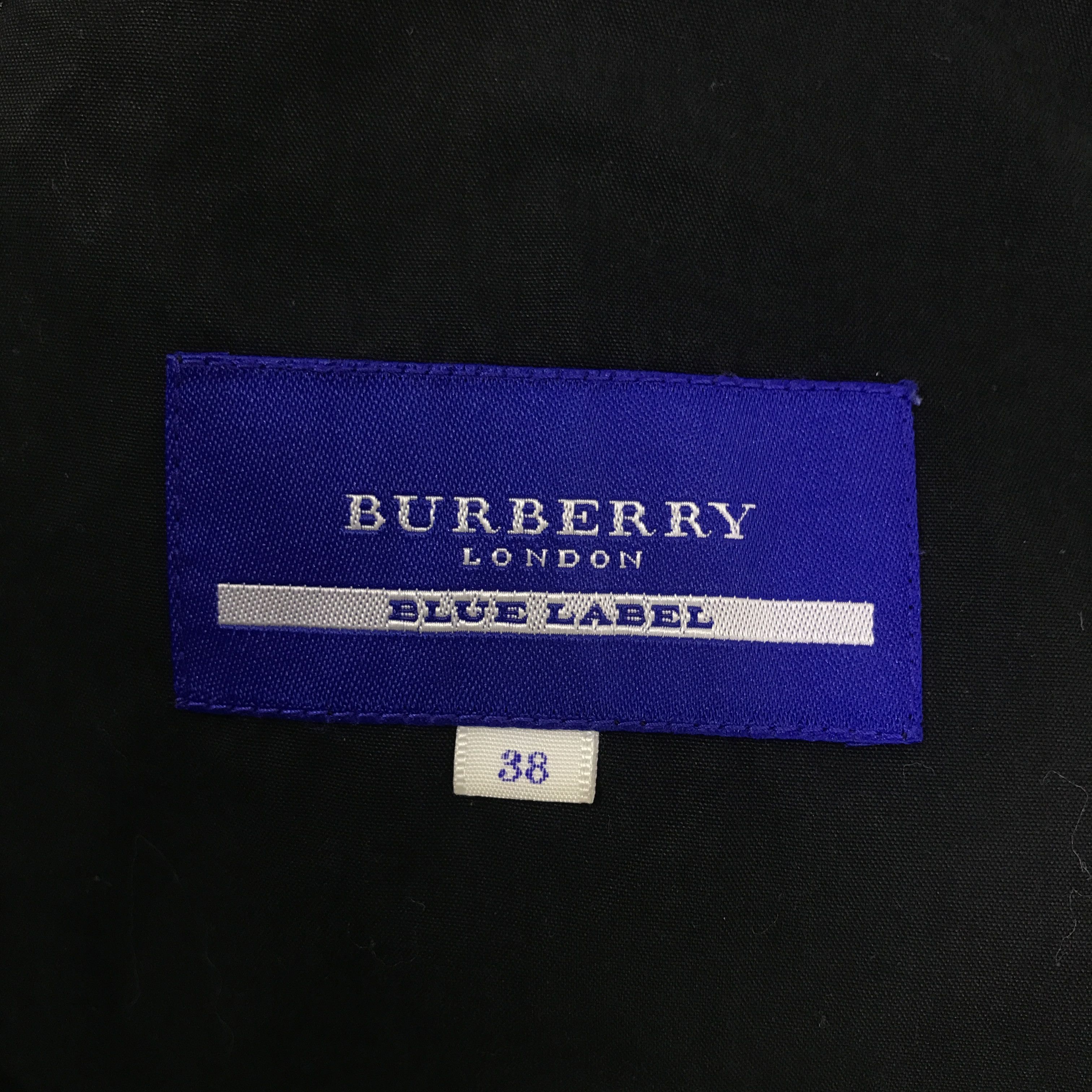 Burberry Burberry Blue Label Cropped design Black jacket K88B12 Size US M / EU 48-50 / 2 - 11 Thumbnail