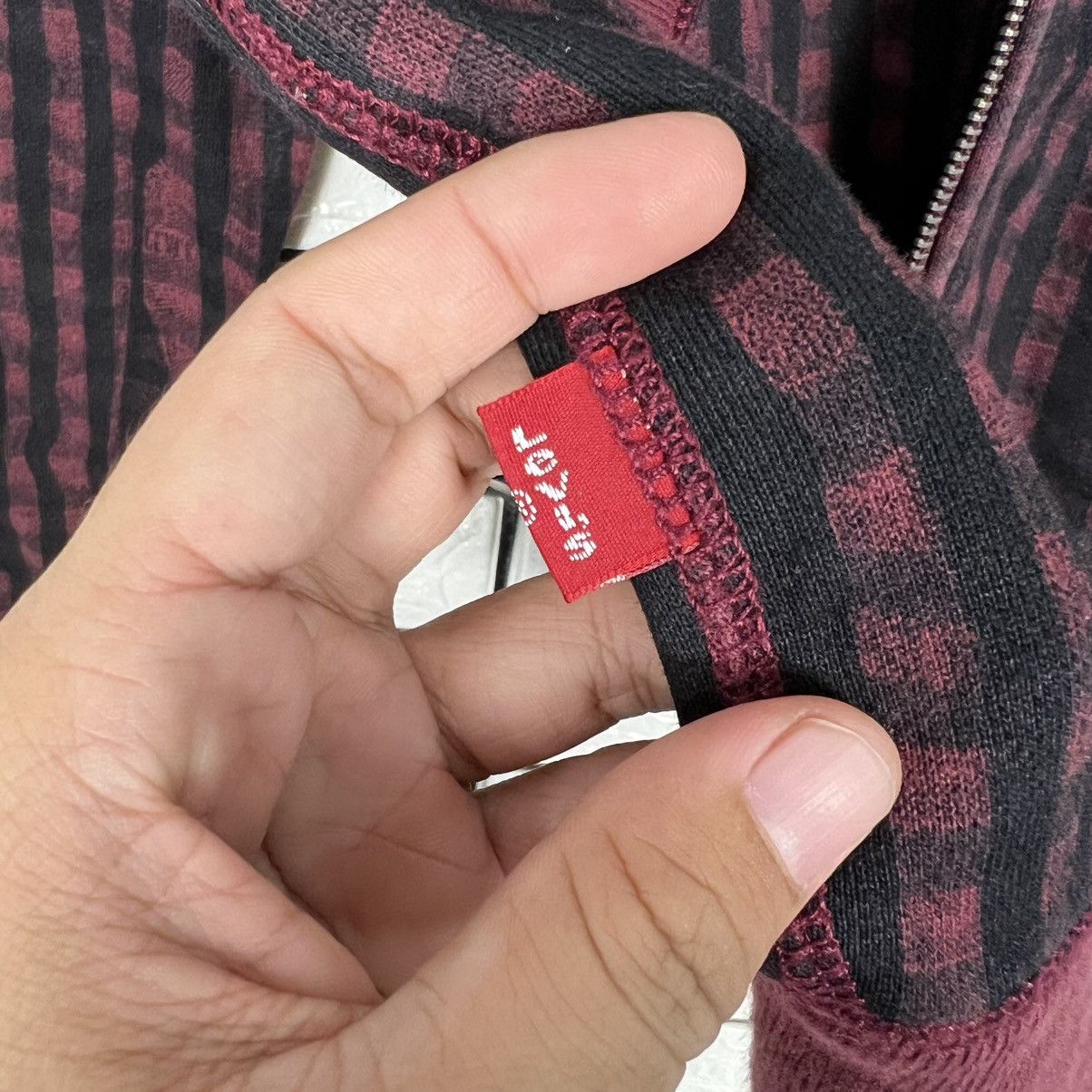 Levi's LEVIS STRAUSS Red Checked Hoodie Sweatshirt #4212-C192 Size US M / EU 48-50 / 2 - 12 Thumbnail