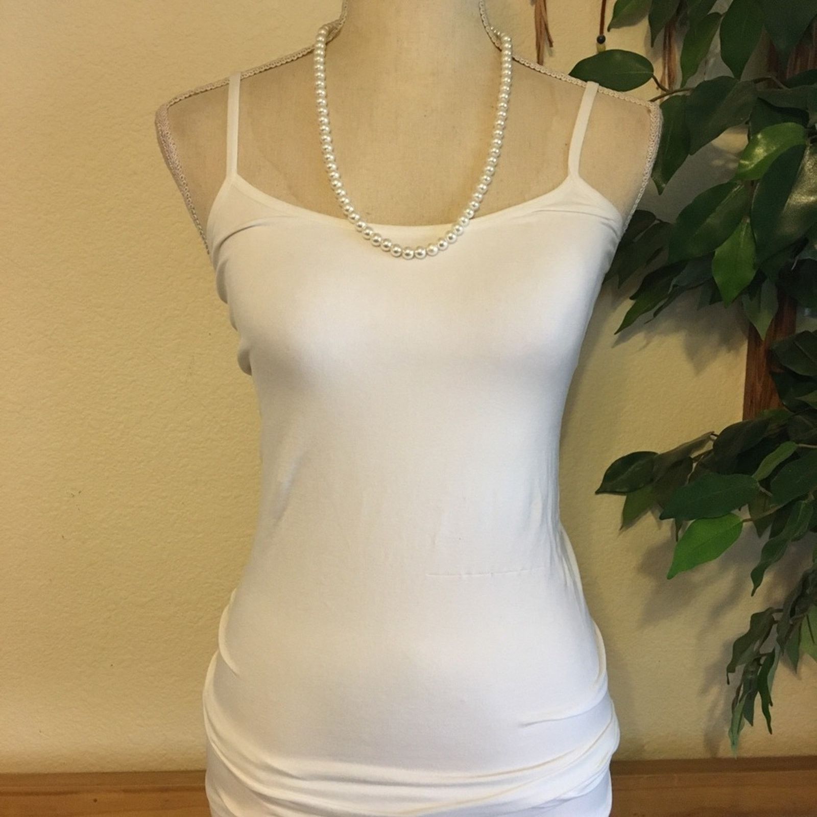 Vintage Vintage high shine white plastic pearl necklace Size ONE SIZE - 4 Thumbnail
