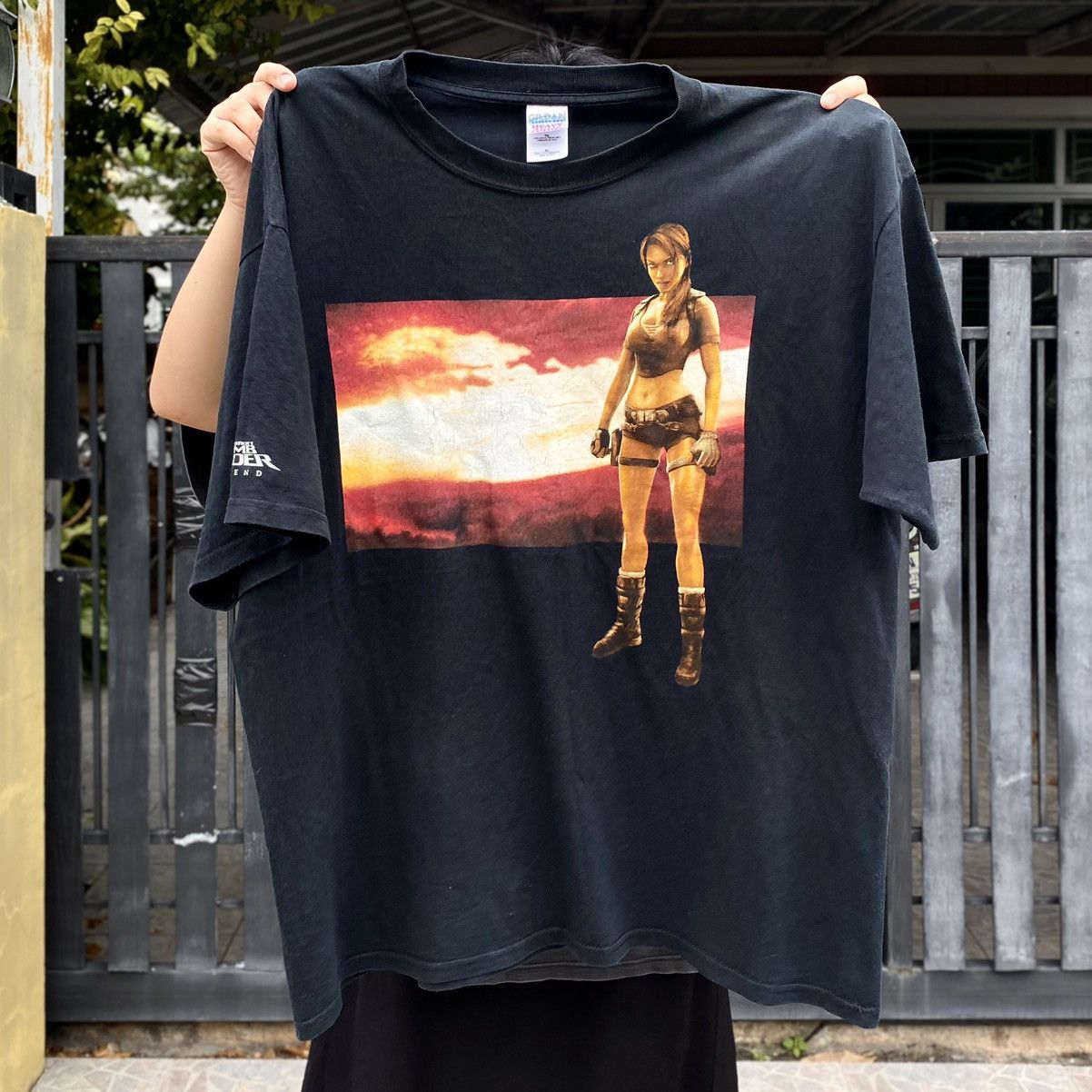 Image of Tee x Tee Shirt Vintage Tomb Raider - Legend (Travis Scott) in Black, Men's (Size XL)