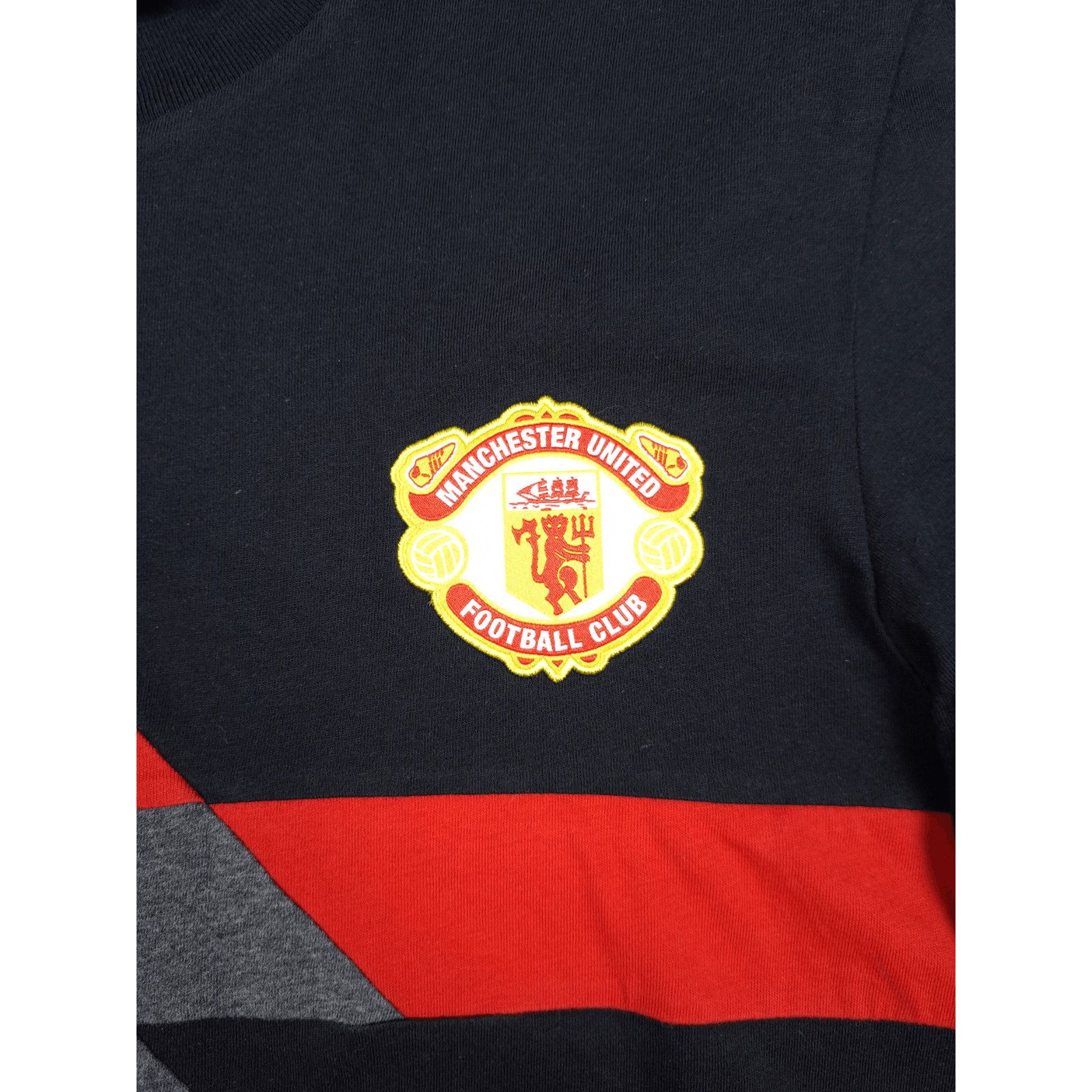 Adidas 💎Vintage Manchester United Adidas Small Logo T-shirt Jersey Size US M / EU 48-50 / 2 - 4 Thumbnail