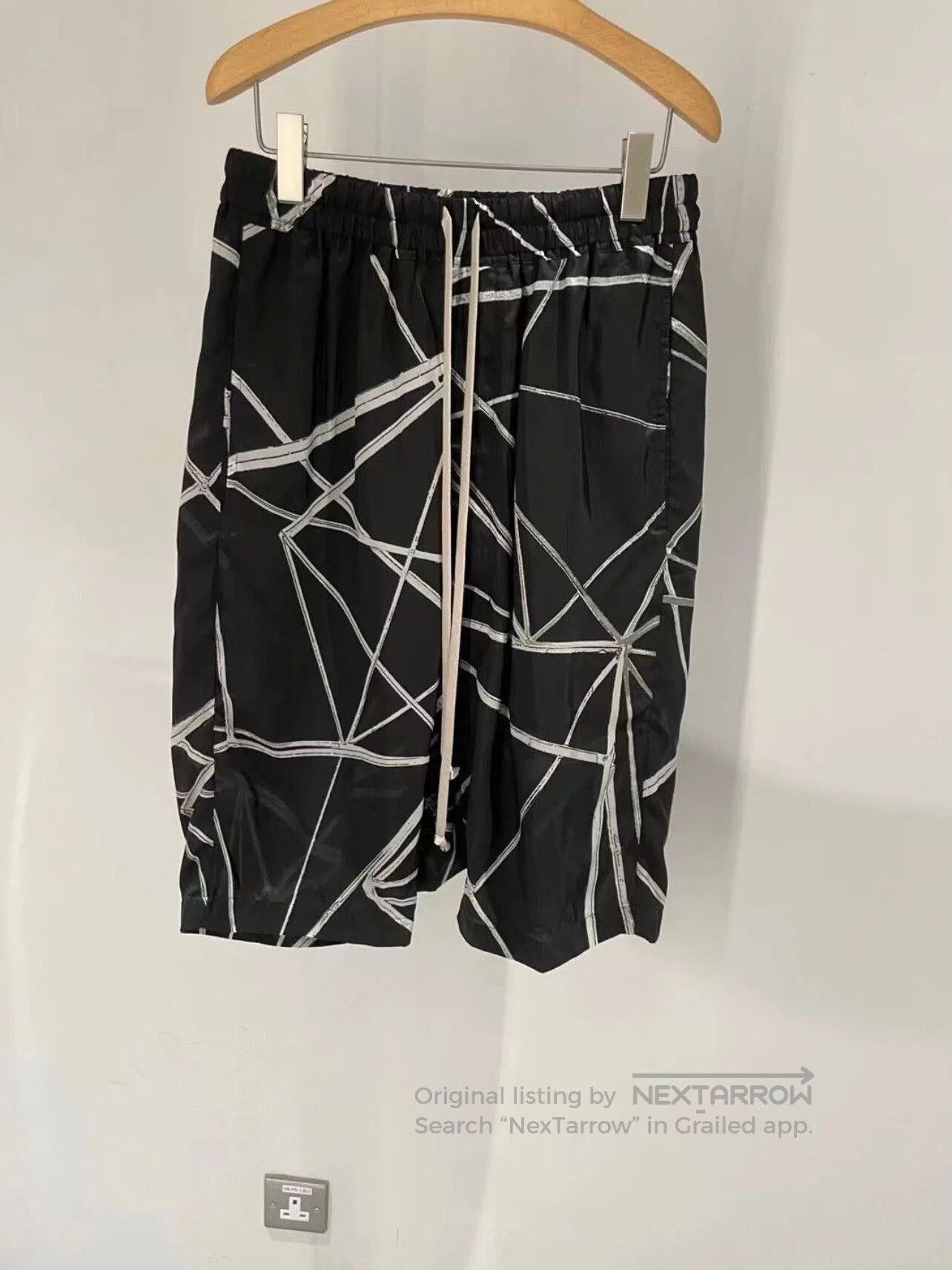 Rick Owens Rick Owens Geometric Design Shorts. Size US 34 / EU 50 - 4 Thumbnail