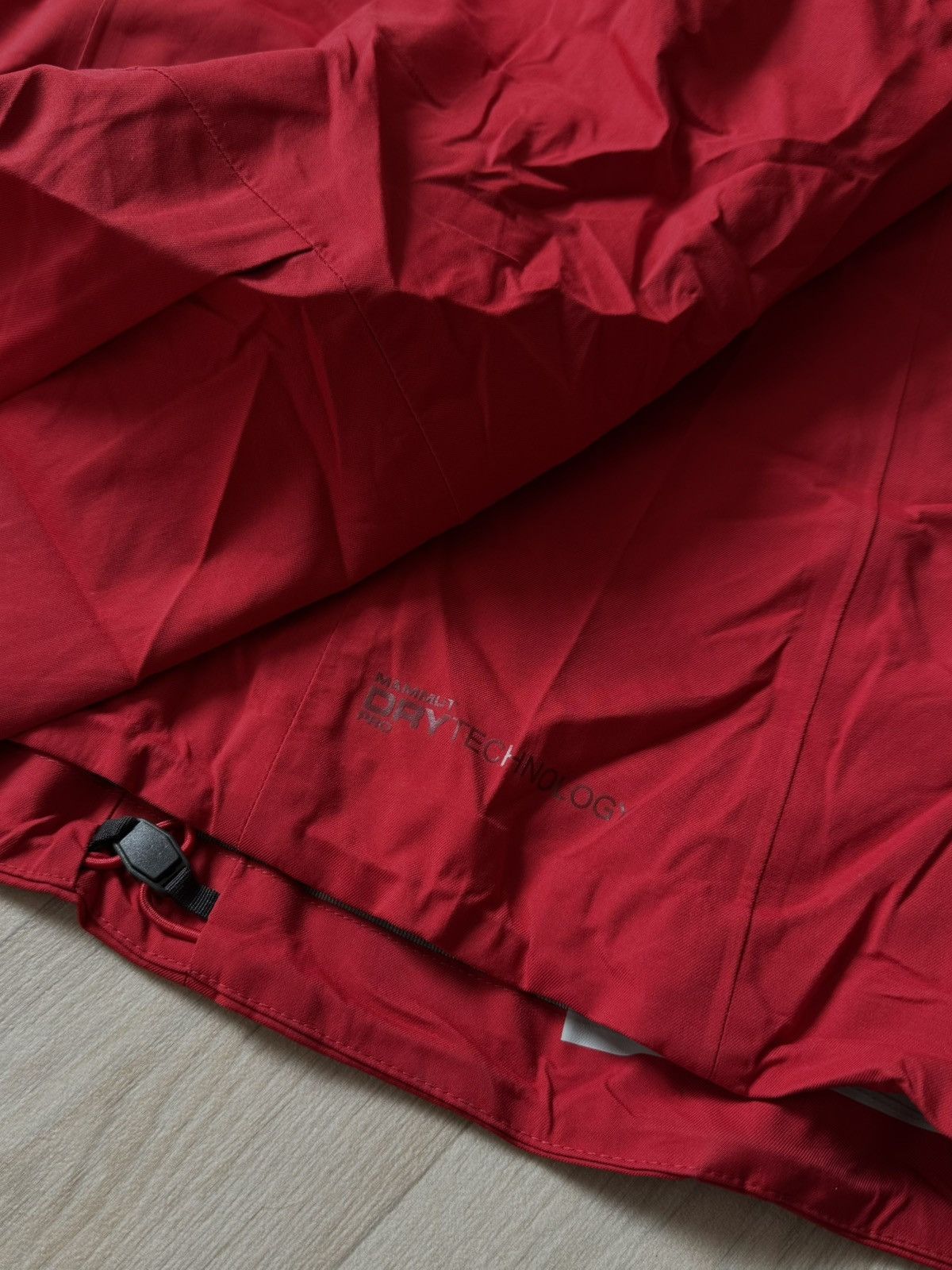 Mammut Mammut Masao Hooded Red Outdoor Jacket hiking trekking ski Size US M / EU 48-50 / 2 - 7 Thumbnail