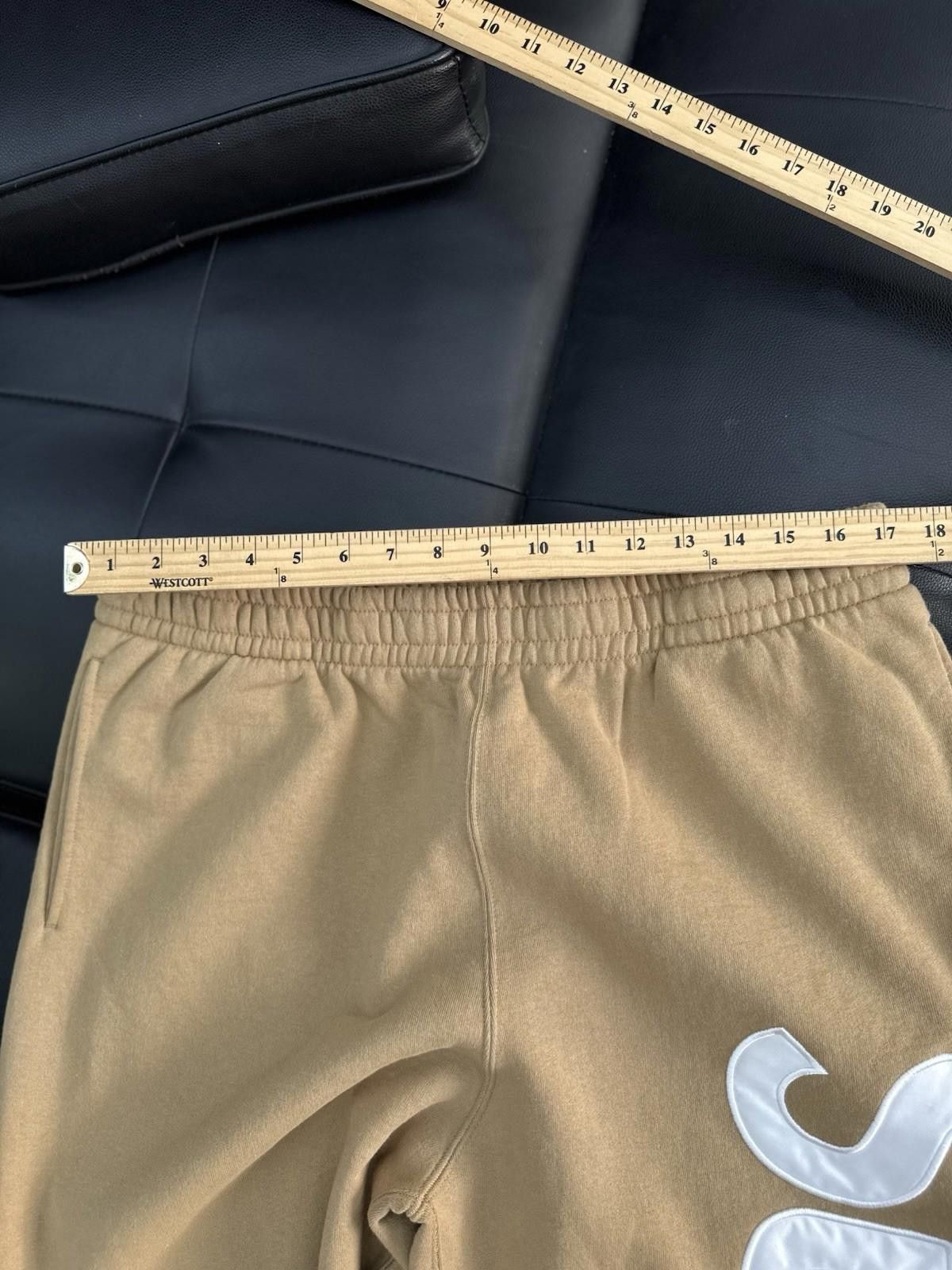 Supreme Supreme Satin Appliqué Sweatpants FW25 Brand New Size XL Tan Size US 36 / EU 52 - 12 Thumbnail