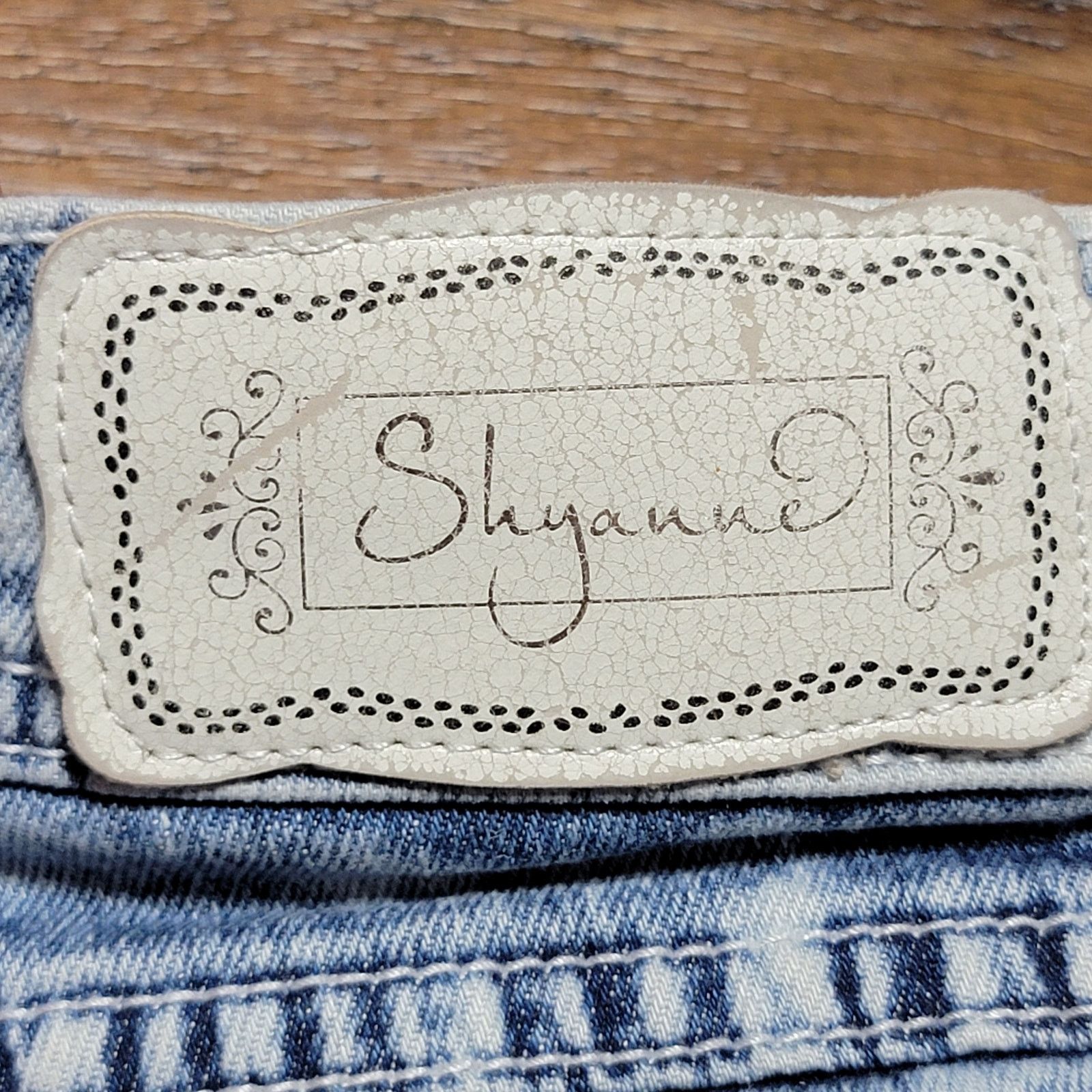 Other Shyanne Cut-Off Shorts w/ Tassels on Front Pockets - Size 25 Size 27" / US 4 / IT 40 - 3 Thumbnail