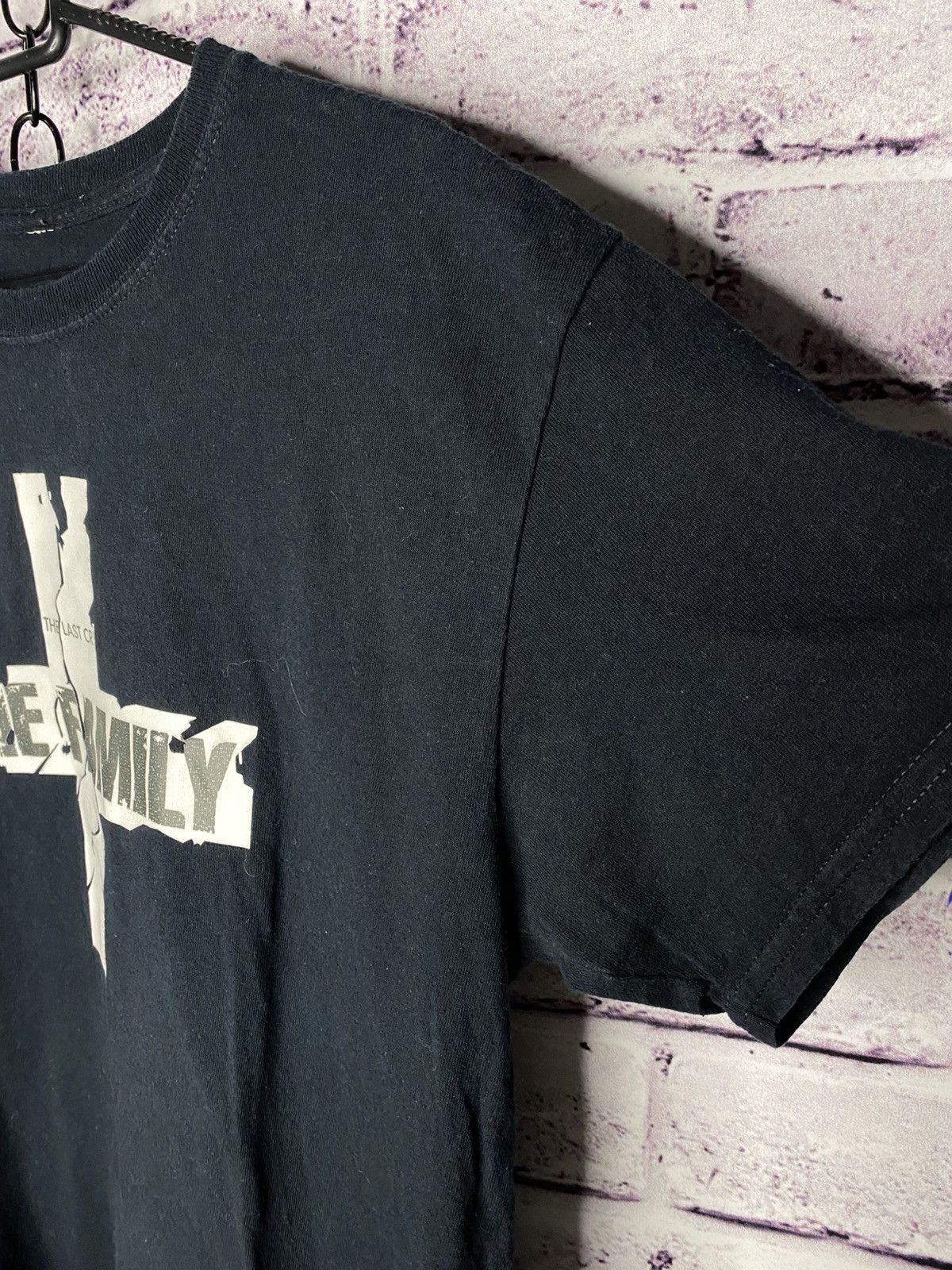 Band Tees Men's Vintage 00s T-Shirt The Family The Last Cry Tee Size US S / EU 44-46 / 1 - 5 Thumbnail