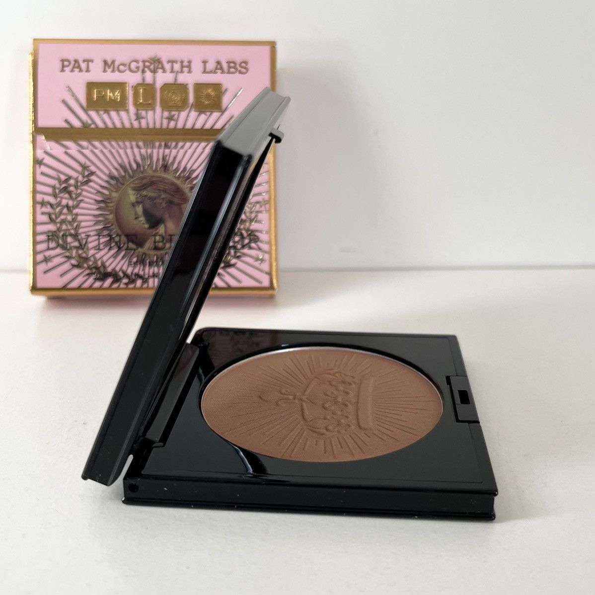 Other Pat McGrath labs shimmery divine bronzer made in Italy Size ONE SIZE - 10 Thumbnail