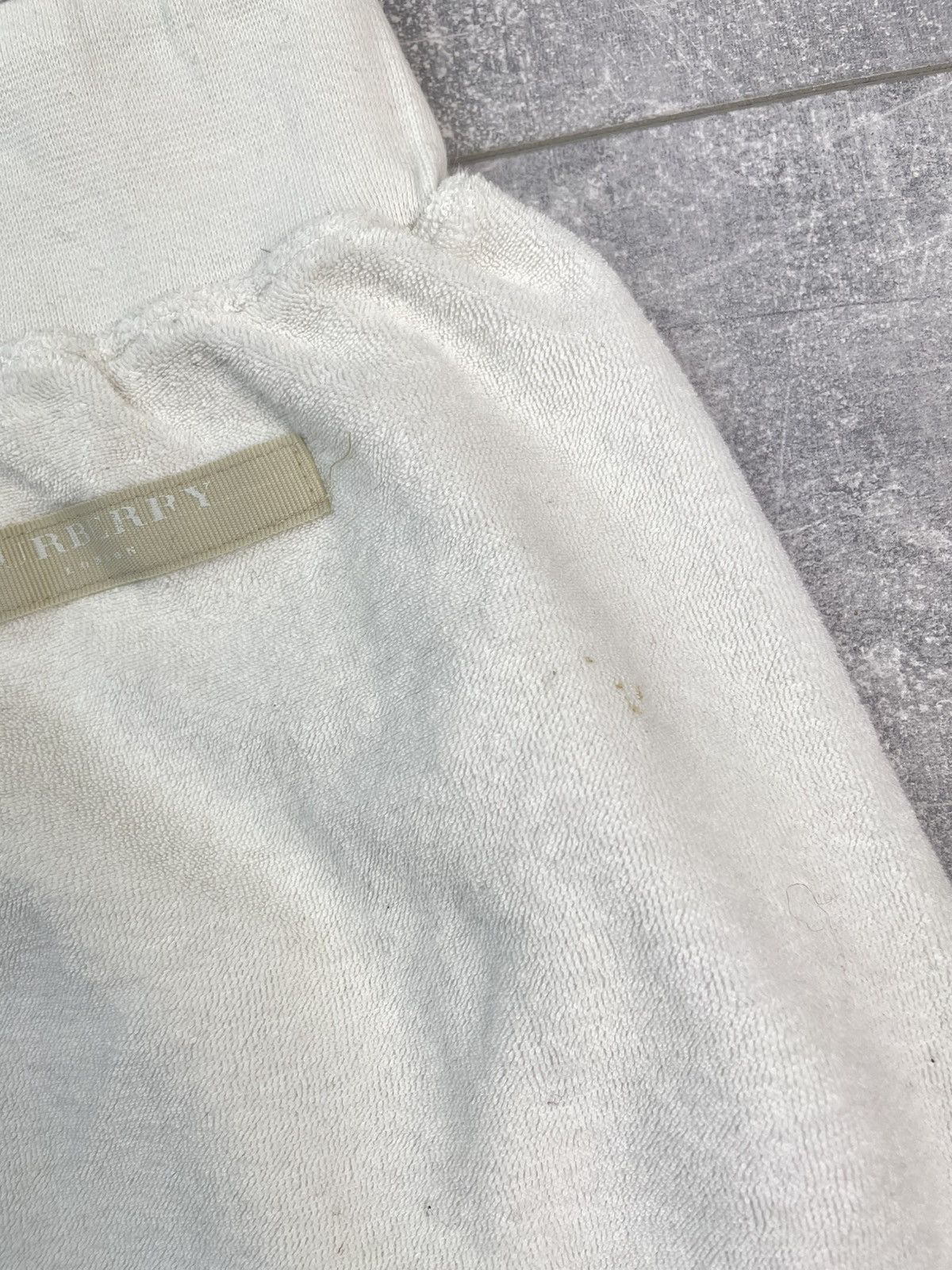 Burberry Burberry Tennis Skirts Size 30" / US 8 / IT 44 - 7 Thumbnail