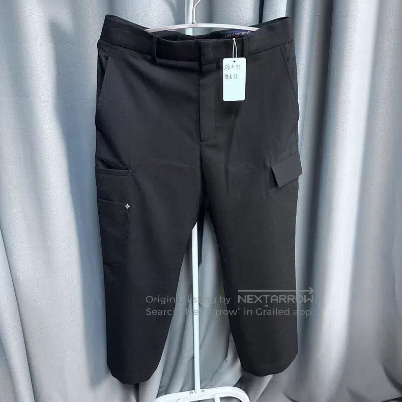 Louis Vuitton Louis Vuitton FW24 solid logo metallic pleated cargo pants Size 36" / US 14 / IT 50 - 1 Thumbnail