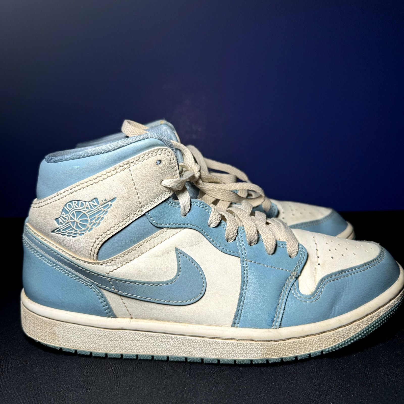 Jordan Brand × Nike Wmns Air Jordan 1 Mid University Blue Women's Shoes - Size 9 Size US 9 / IT 39 - 1 Thumbnail