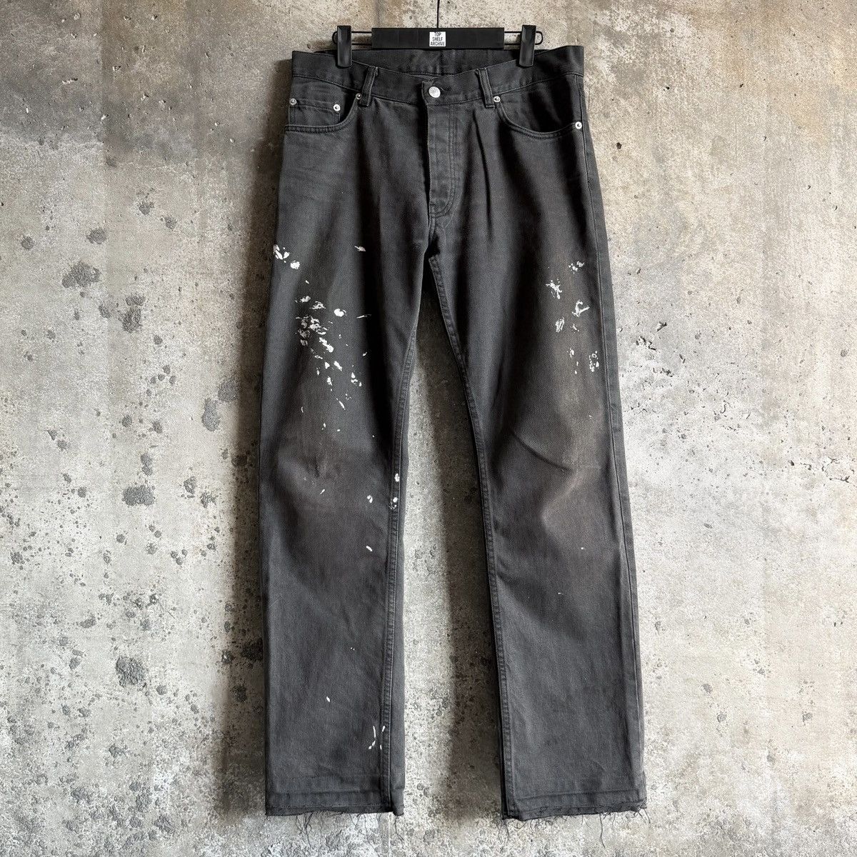 Helmut Lang Vintage 2000s Helmut Lang THRASHED Charcoal Painter Denim Size US 32 / EU 48 - 8 Thumbnail