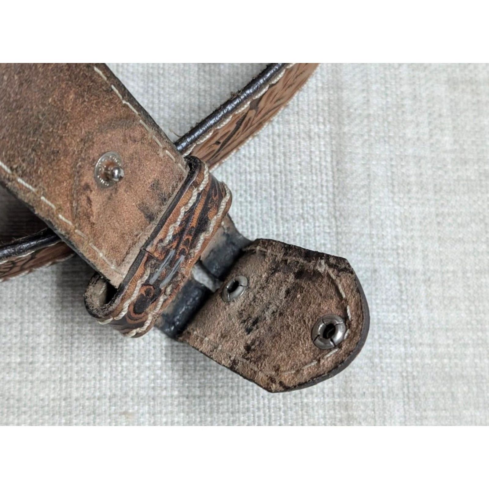 Tony Lama VINTAGE Tony Lama belt TOOLED cowhide leather Western Belt 36 Brown Eagle belt Mens XS? wait Size 36 - 4 Thumbnail