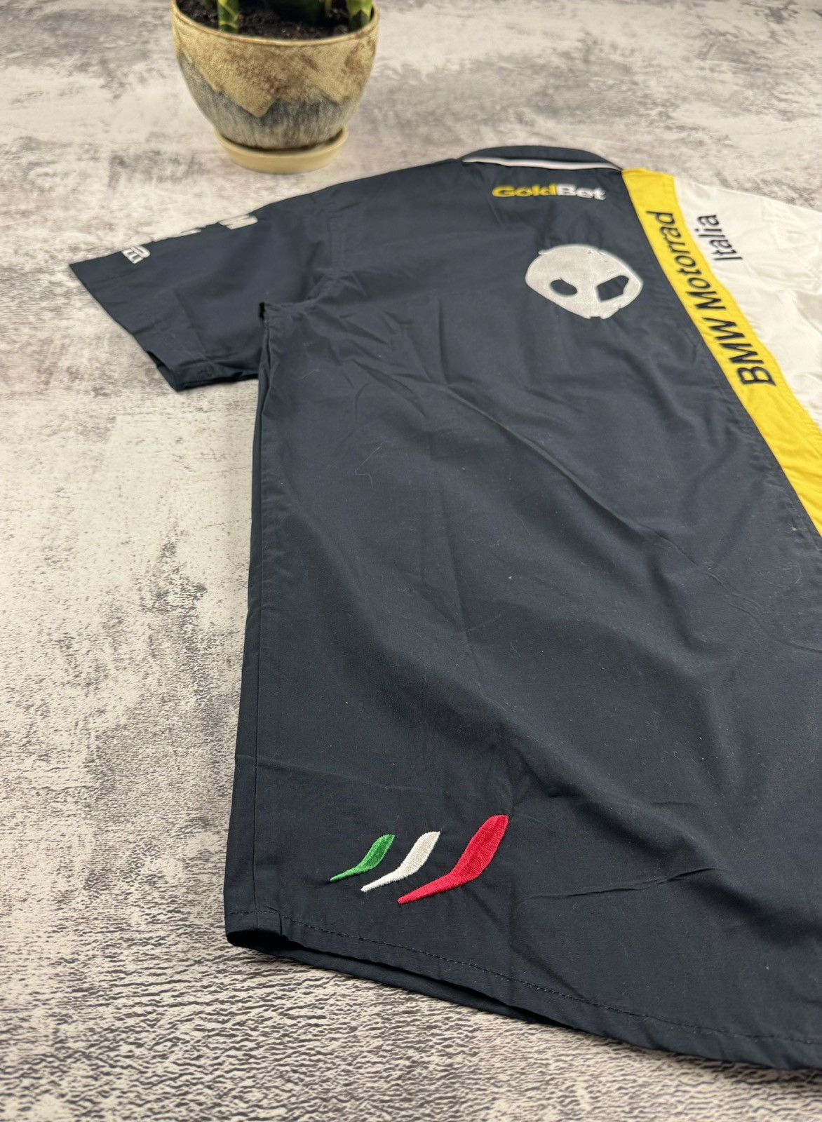 Bomboogie Vintage Bomboogie Formula 1 F1 Motorrad Button NEW Shirt Tee Size US S / EU 44-46 / 1 - 22 Thumbnail