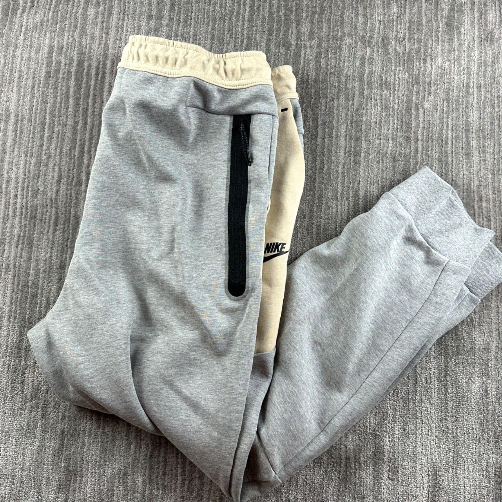 Nike Nike Tech Fleece Pants Mens 2XL Jogger Casual Activewear Beige Gray CU4495-064 Size US 39 - 2 Thumbnail