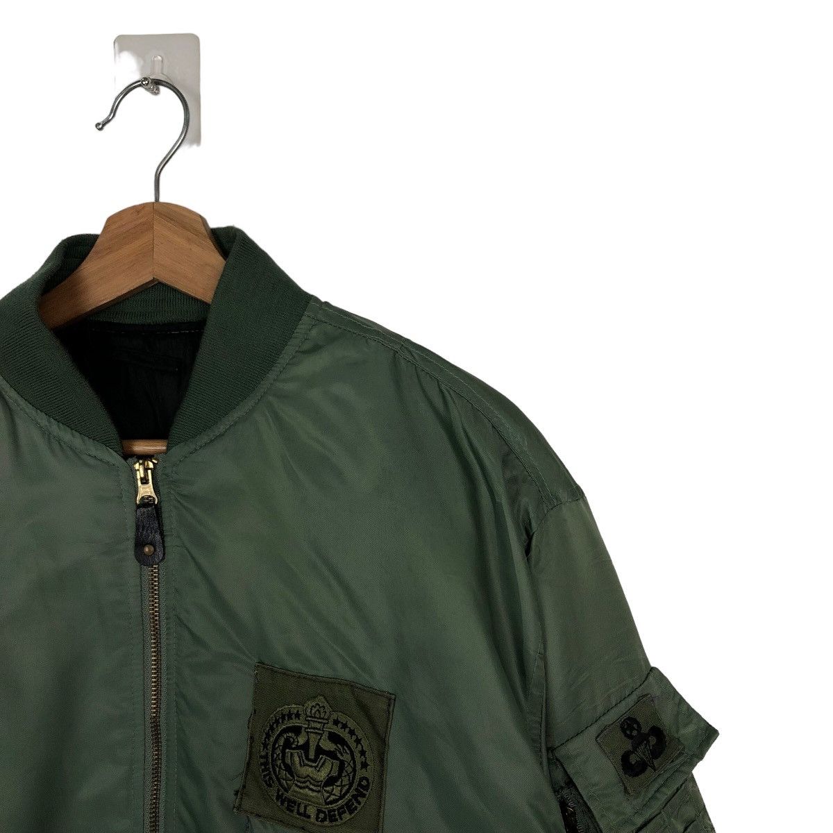 Vintage VINTAGE BOMBER JACKET DEFEND MILITARY RIOT RIOT DESIGN Size US M / EU 48-50 / 2 - 5 Thumbnail