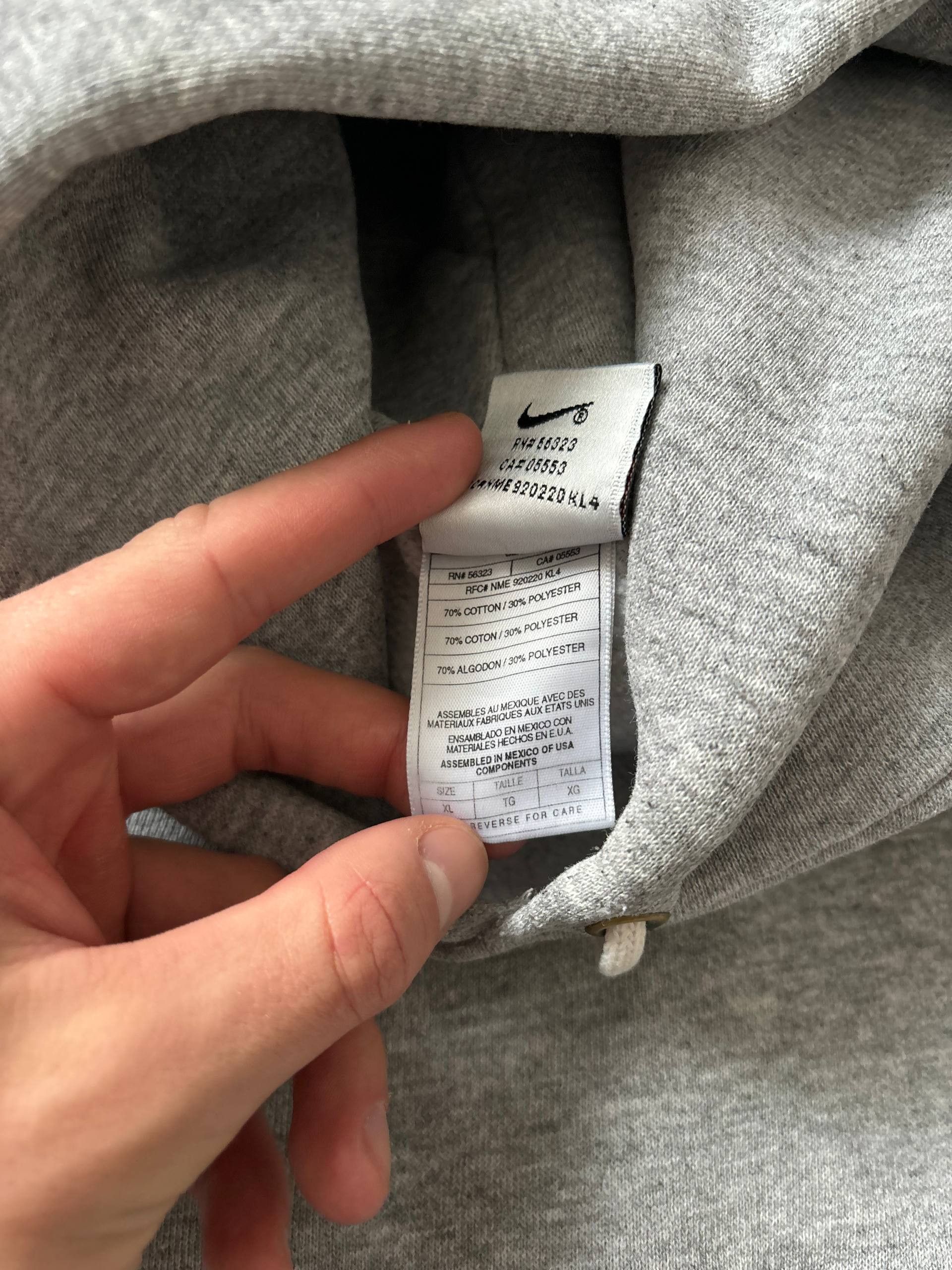 Nike True 90's Nike Vintage Distressed Boxy Fit Hoodie Mini Logo Size US XL / EU 56 / 4 - 14 Thumbnail