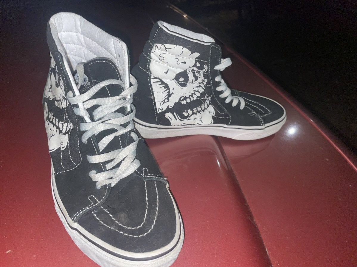 Vans Ski-High Glow in the Dark Skull Vans Size US 8.5 / EU 41-42 - 1 Thumbnail