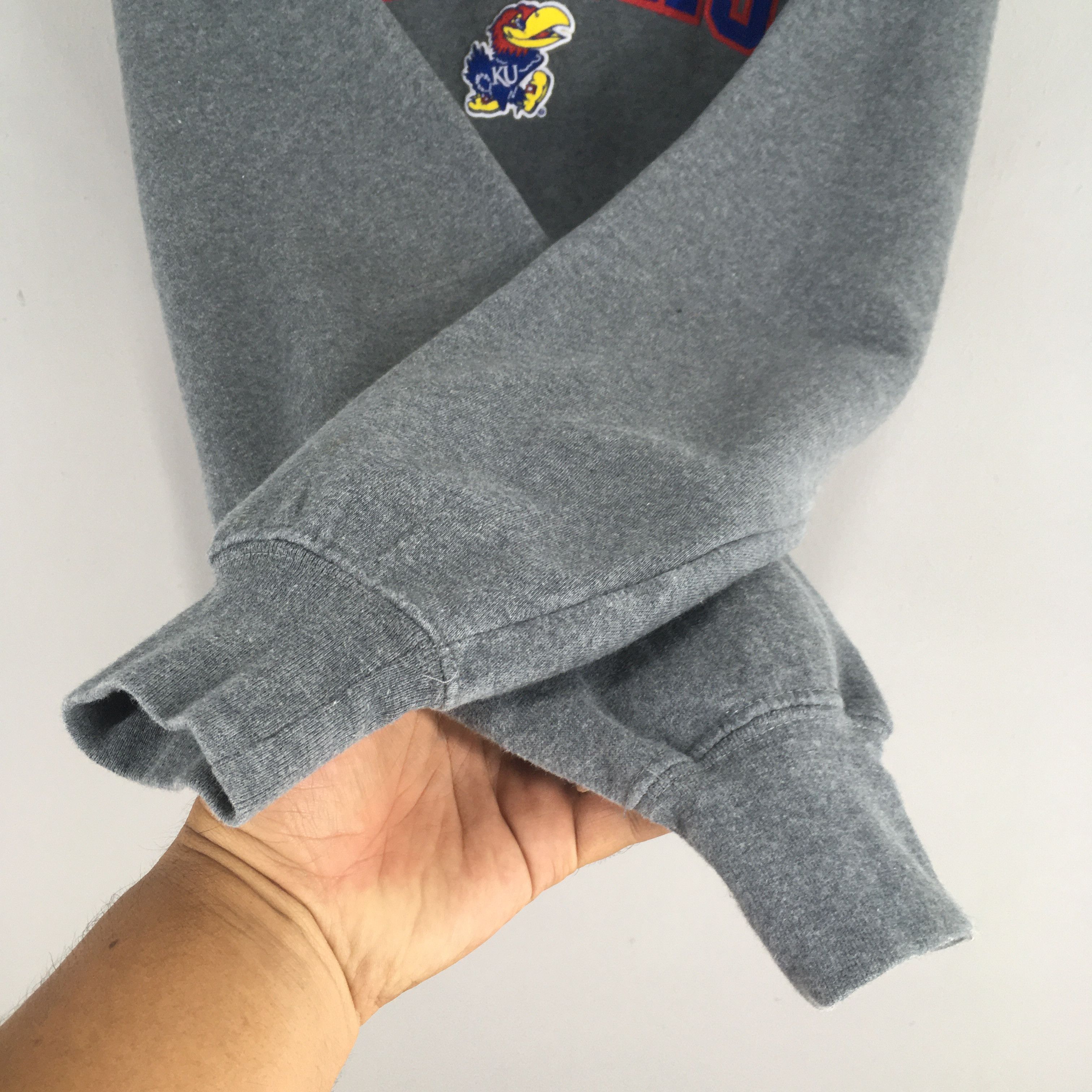 NCAA Vintage Kansas Jayhawks NCAA Gray Sweatshirt XLarge Size US XL / EU 56 / 4 - 4 Thumbnail