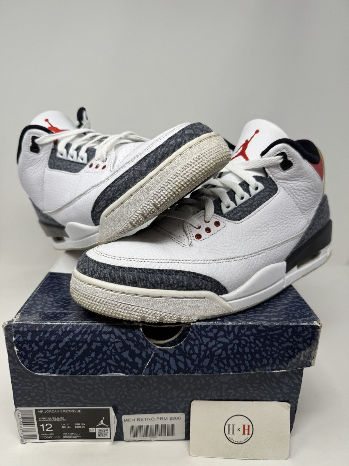 Nike Air Jordan Retro Se Denim Fire Red