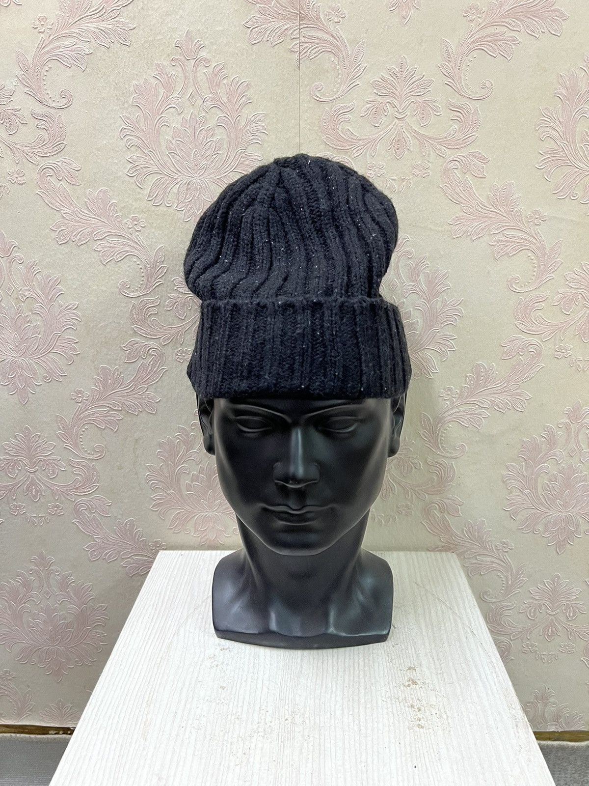 Japanese Brand Japanese brand Uniqlo Crochet Beanie Hats Size ONE SIZE - 2 Thumbnail