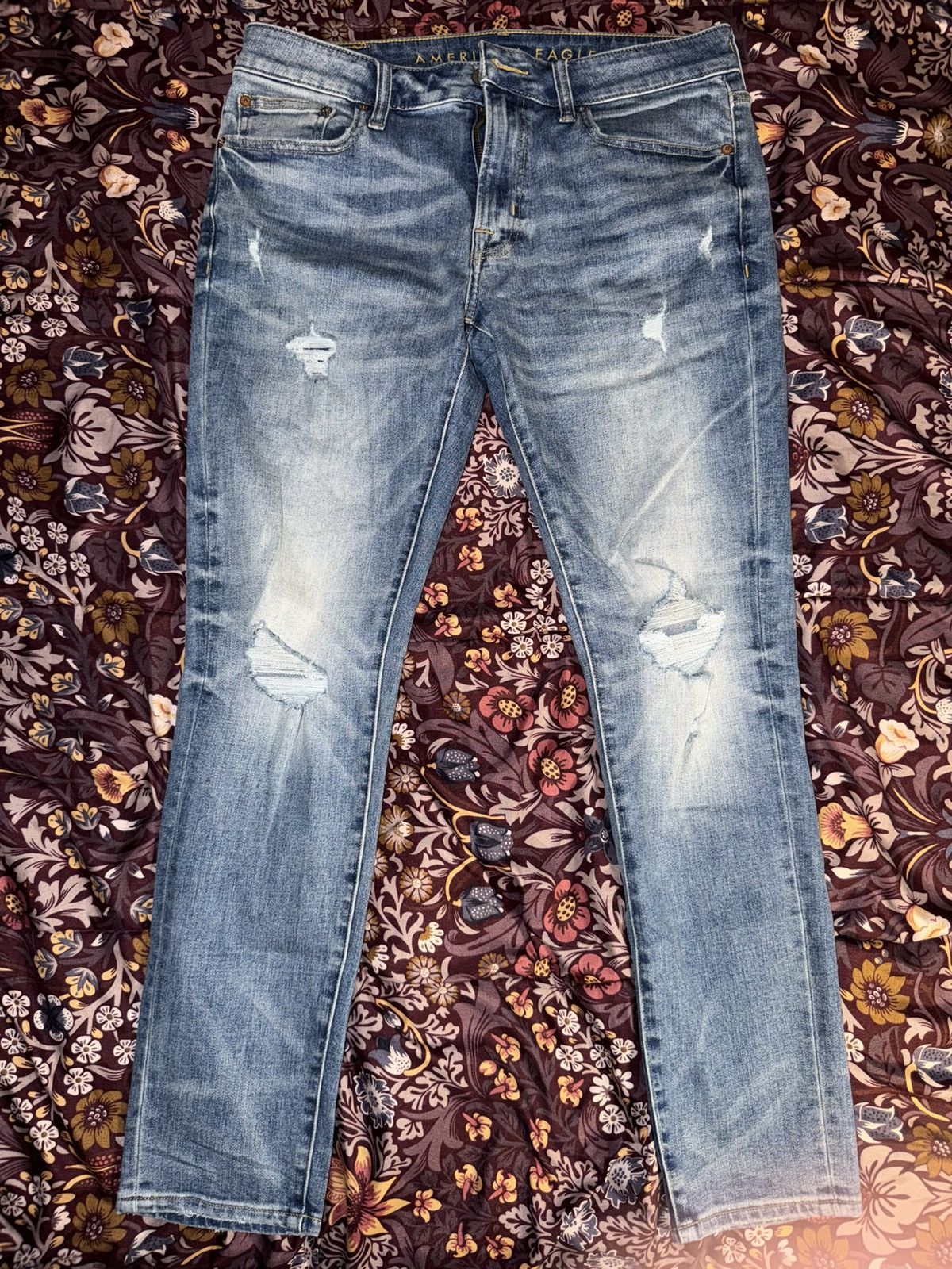 American Eagle Outfitters Airflex Distressed Skinny Jean Size US 33 - 1 Thumbnail