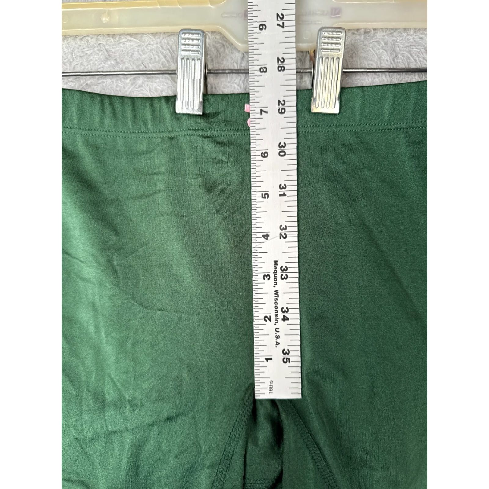 Vintage WEAR ONE'S AT Womens XS Green Compression Shorts Activewear Nylon Sports Size 26" / US 2 / IT 38 - 7 Thumbnail