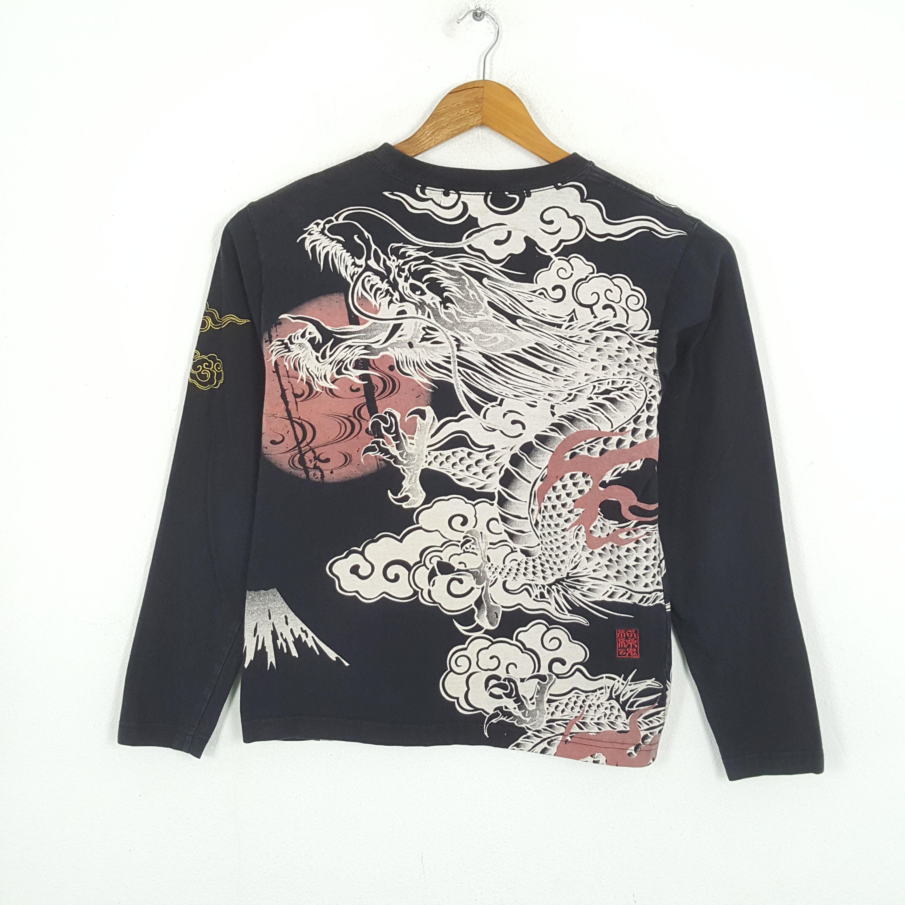 Japanese Brand × Vintage Vintage KARAKURI TAMASHI Japanese Fashion Brand T-Shirt Size US M / EU 48-50 / 2 - 1 Thumbnail