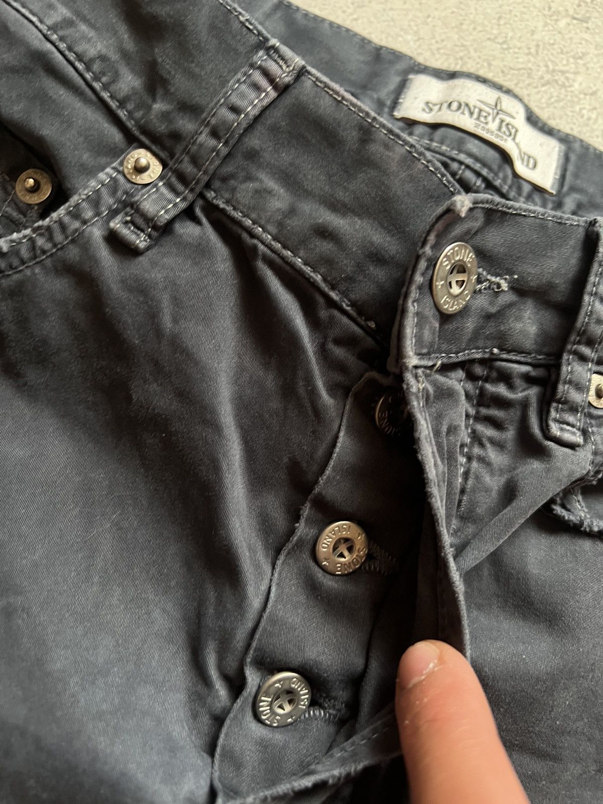 Stone Island × Vintage STONE ISLAND VINTAGE PATCH LOGO PANTS DISTRESSED CHINO y2k Size US 32 / EU 48 - 6 Thumbnail