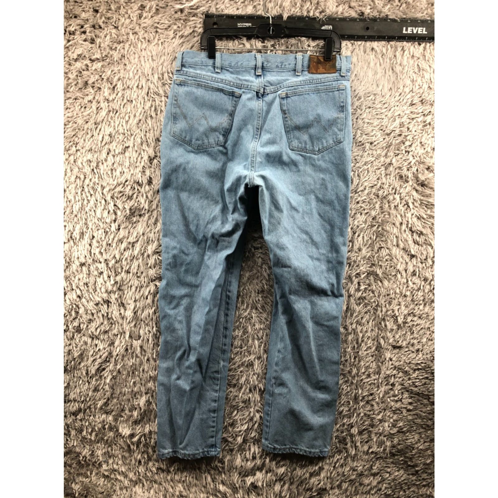 Wrangler Wrangler Blues Straight Jeans 36x34 Mens Medium Wash Blue Regular Fit Belt Loops 5-Pocket Denim Cotton Blend Mid Rise Jeans Size US 36 / EU 52 - 5 Thumbnail