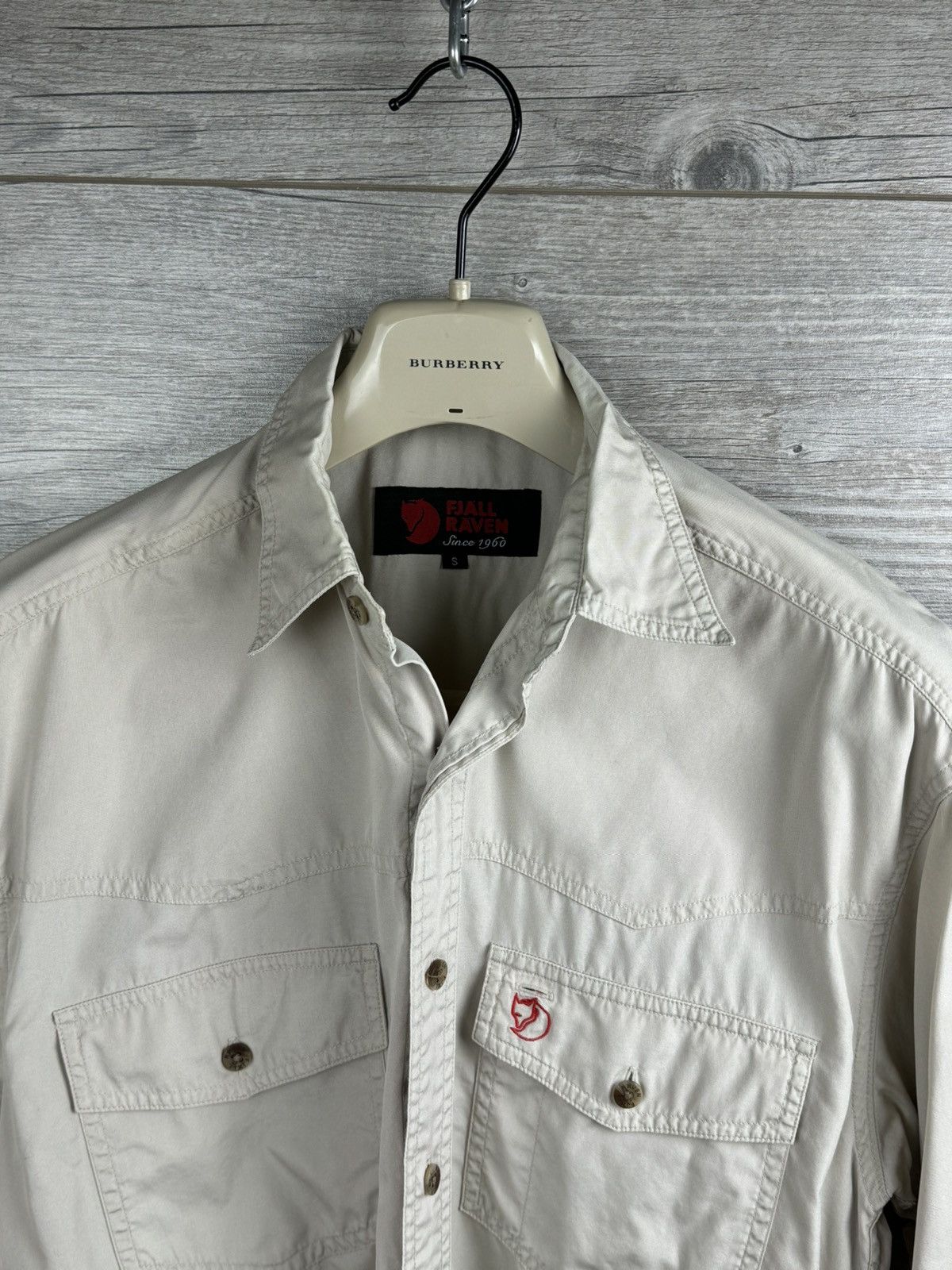 Fjallraven Overshoot Fjallraven Vintage Outdoor Y2K Size S-M Size US S / EU 44-46 / 1 - 9 Thumbnail