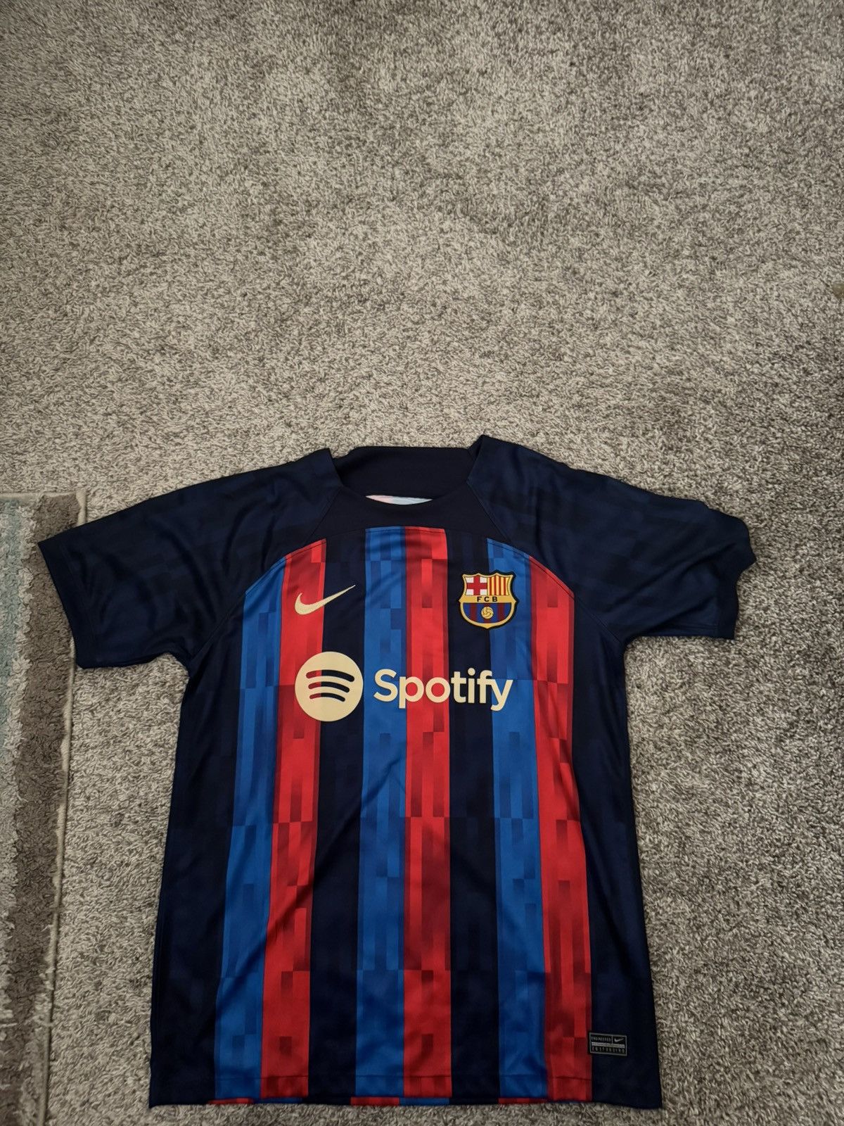 Other 2022-2023 F.C Barcelona kit Size US M / EU 48-50 / 2 - 1 Thumbnail