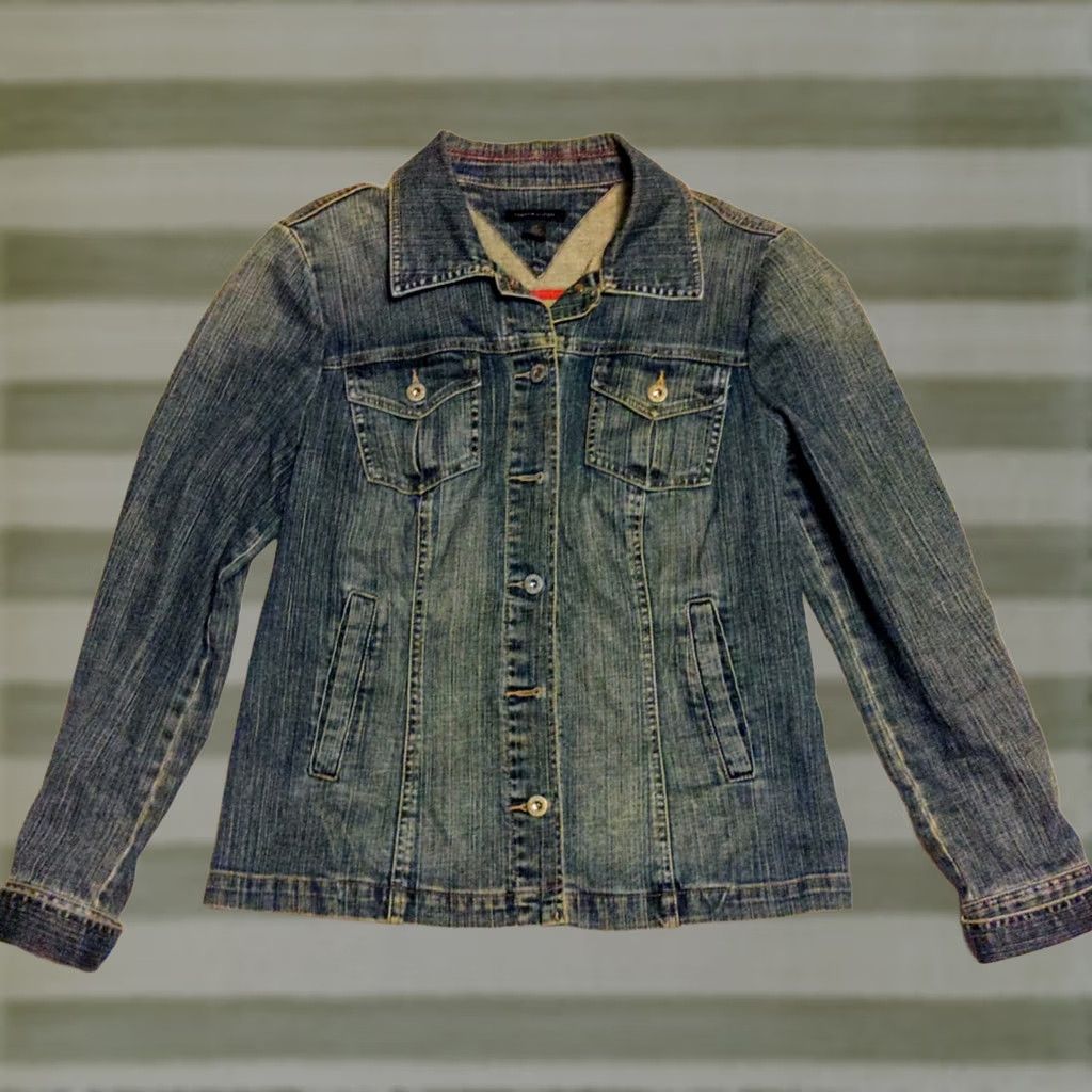 Tommy Hilfiger Tommy Hilfiger Womens Denim Jacket Blue Tag Size Large Button Stretch Jacket Womens Regular Blue 90s Classic Designer Size L / US 10 / IT 46 - 1 Thumbnail