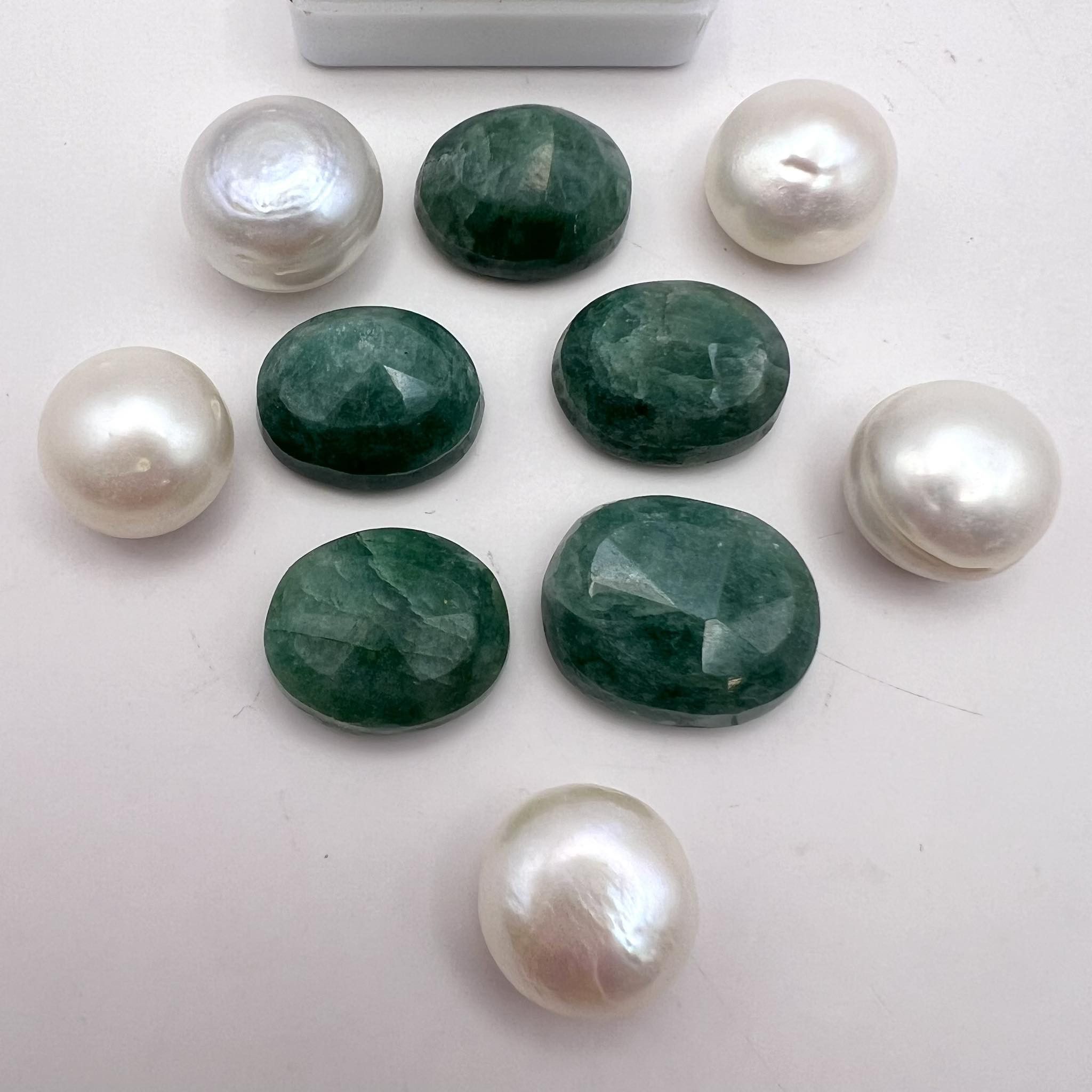 Vintage Beryl Emerald Gemstone Certified + Lot of 10 Stones Pearls Size ONE SIZE - 6 Thumbnail