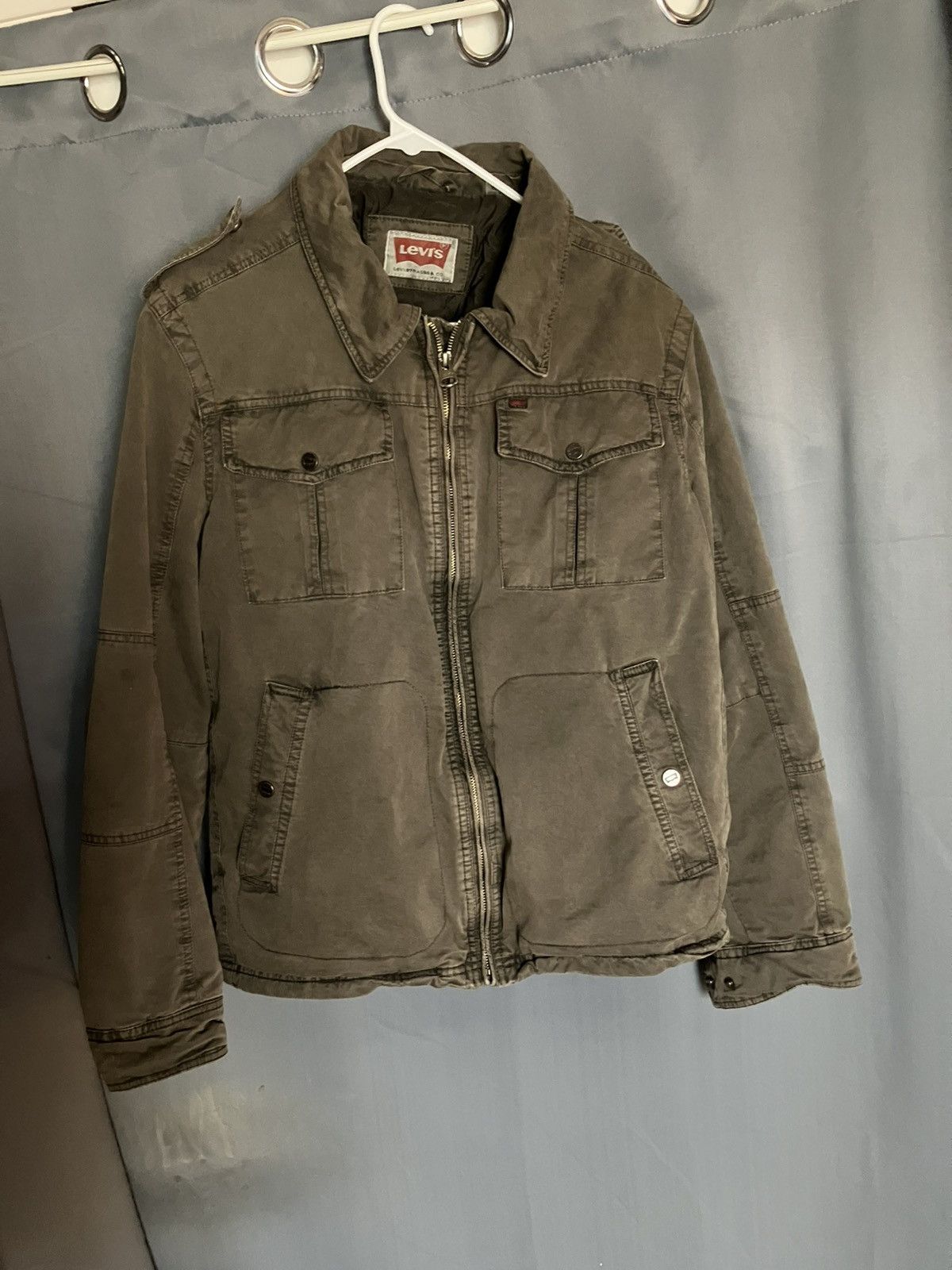 Levi's ARMY GREEN LEVI'S JACKET (SOO SEXY!) Size US XL / EU 56 / 4 - 1 Thumbnail