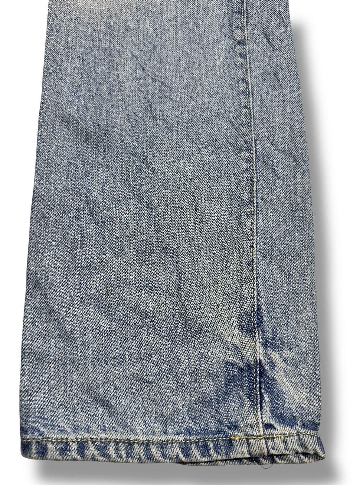 GU × Japanese Brand GU Distressed Slim Jeans Faded Wash Size US 31 - 10 Thumbnail