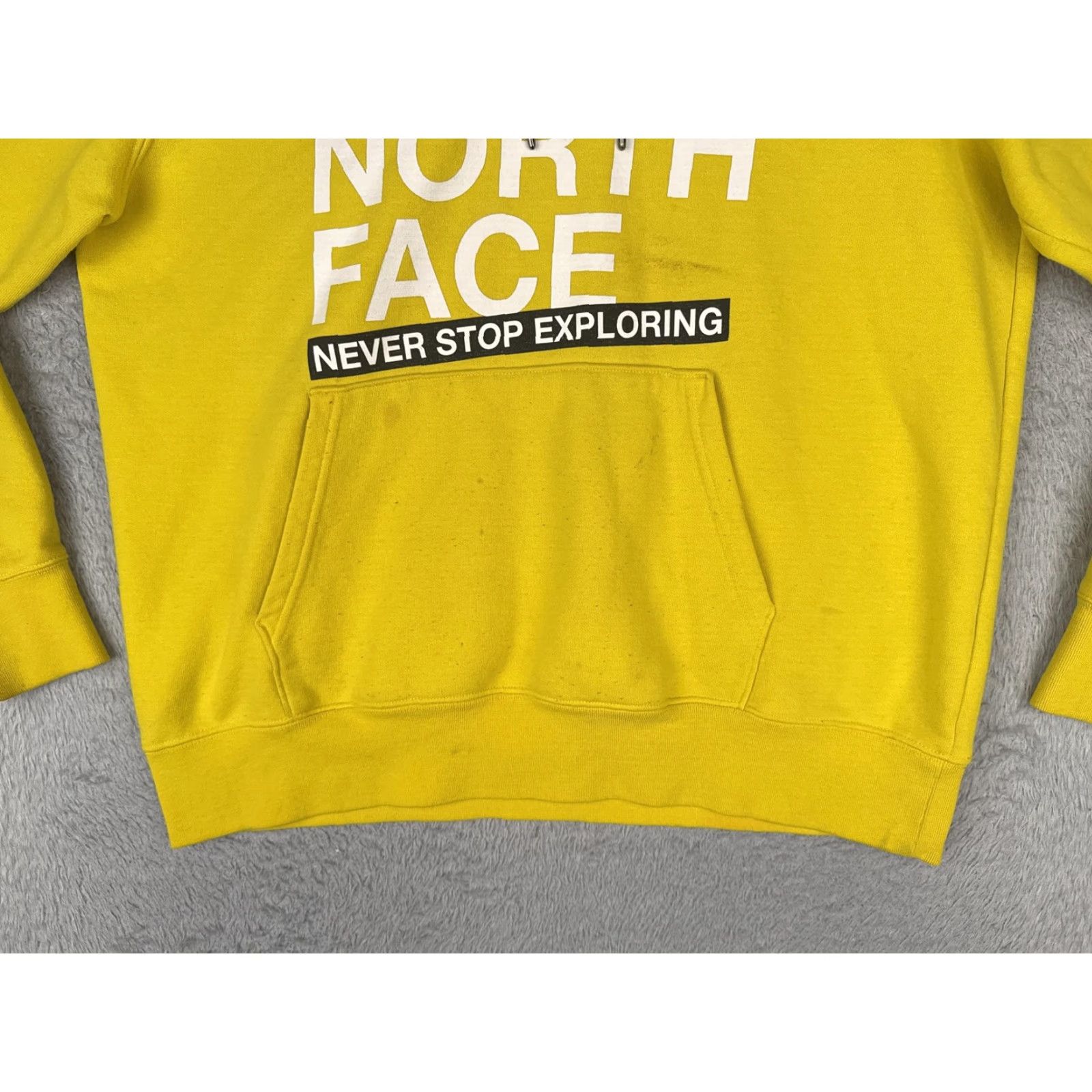 The North Face VINTAGE The North Face Hoodie Mens L Yellow Box Logo Never Stop Exploring Jersey Size US L / EU 52-54 / 3 - 5 Thumbnail
