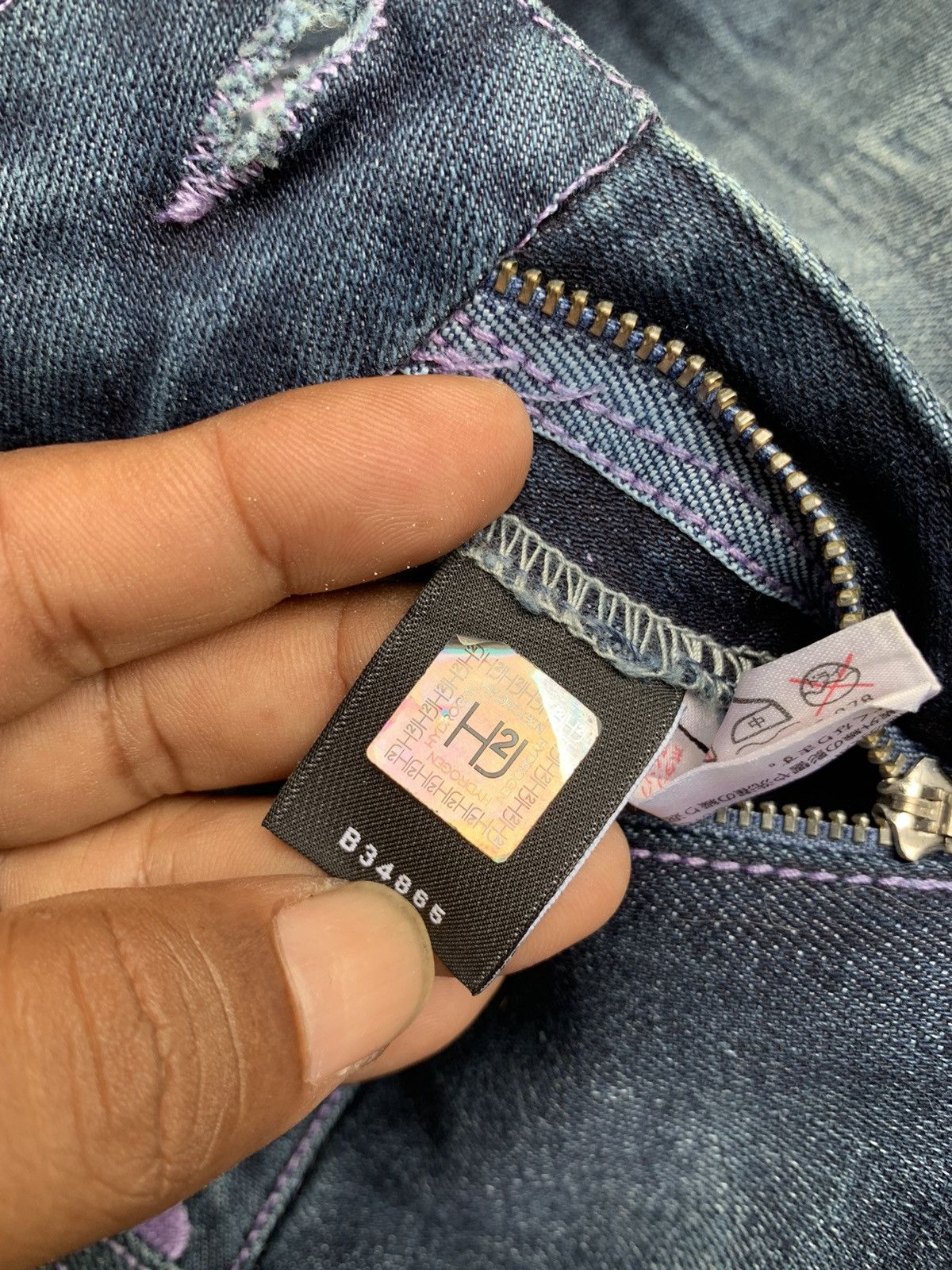 HYDROGEN Rare..Hydrogen Hibiscus Flower Embroidered Streching Jeans Size 29" - 22 Thumbnail