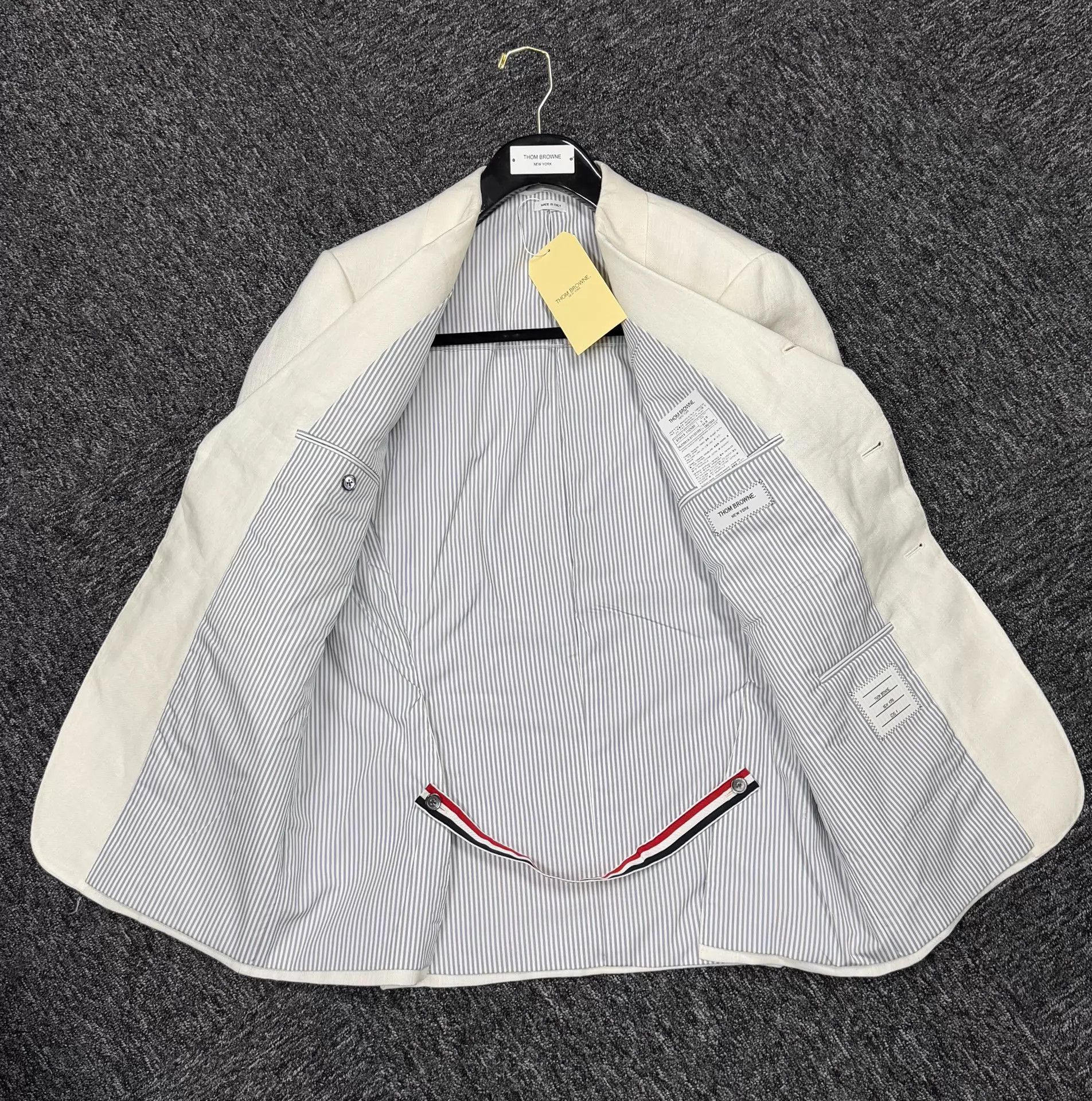 Thom Browne Thom Browne Men's White Linen 4-Bar Blazer Size US XL / EU 56 / 4 - 7 Thumbnail