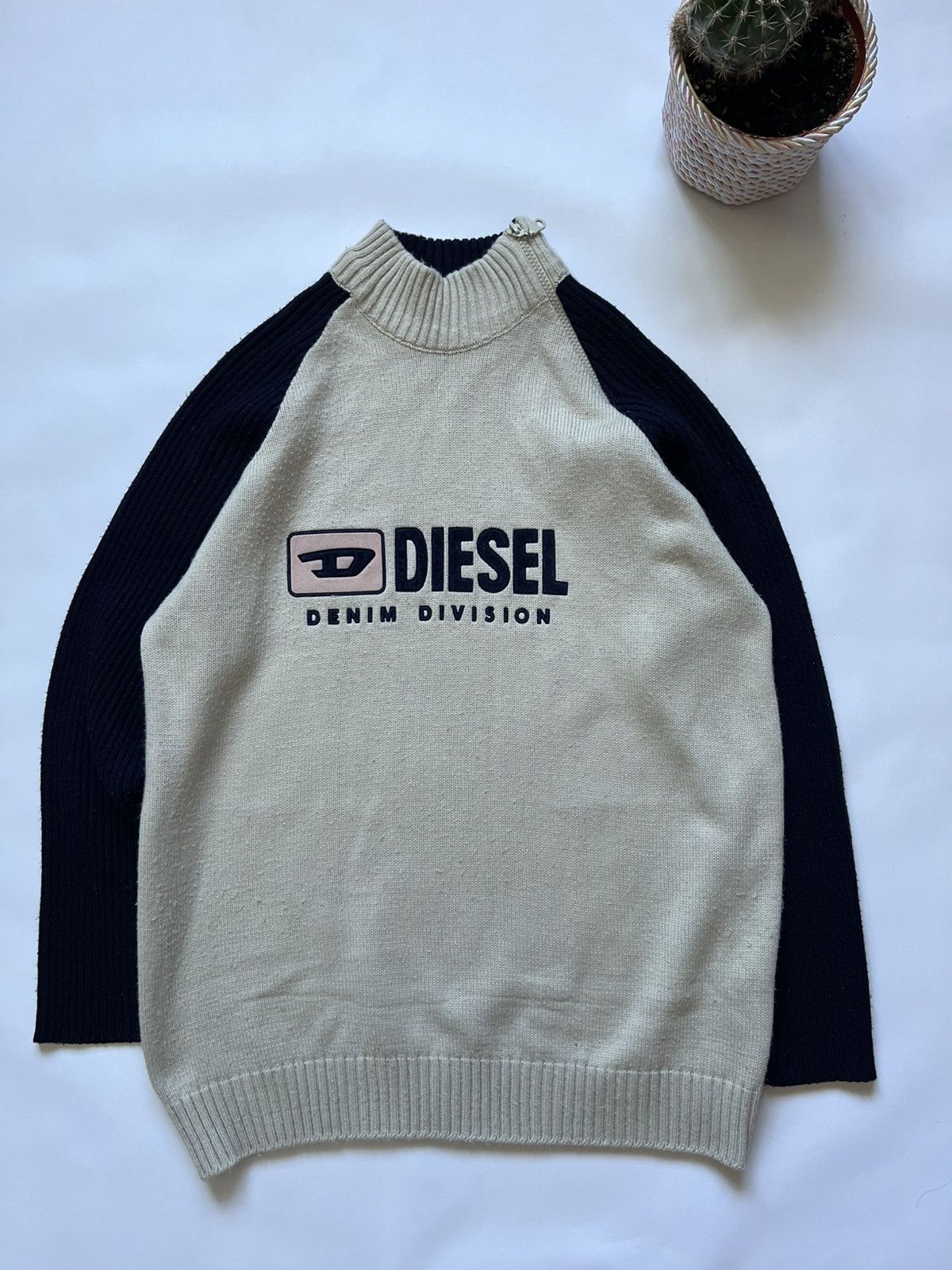 Diesel Diesel Vintage Knitwear Zip Striped Archival Japanese Hype Size US L / EU 52-54 / 3 - 1 Thumbnail