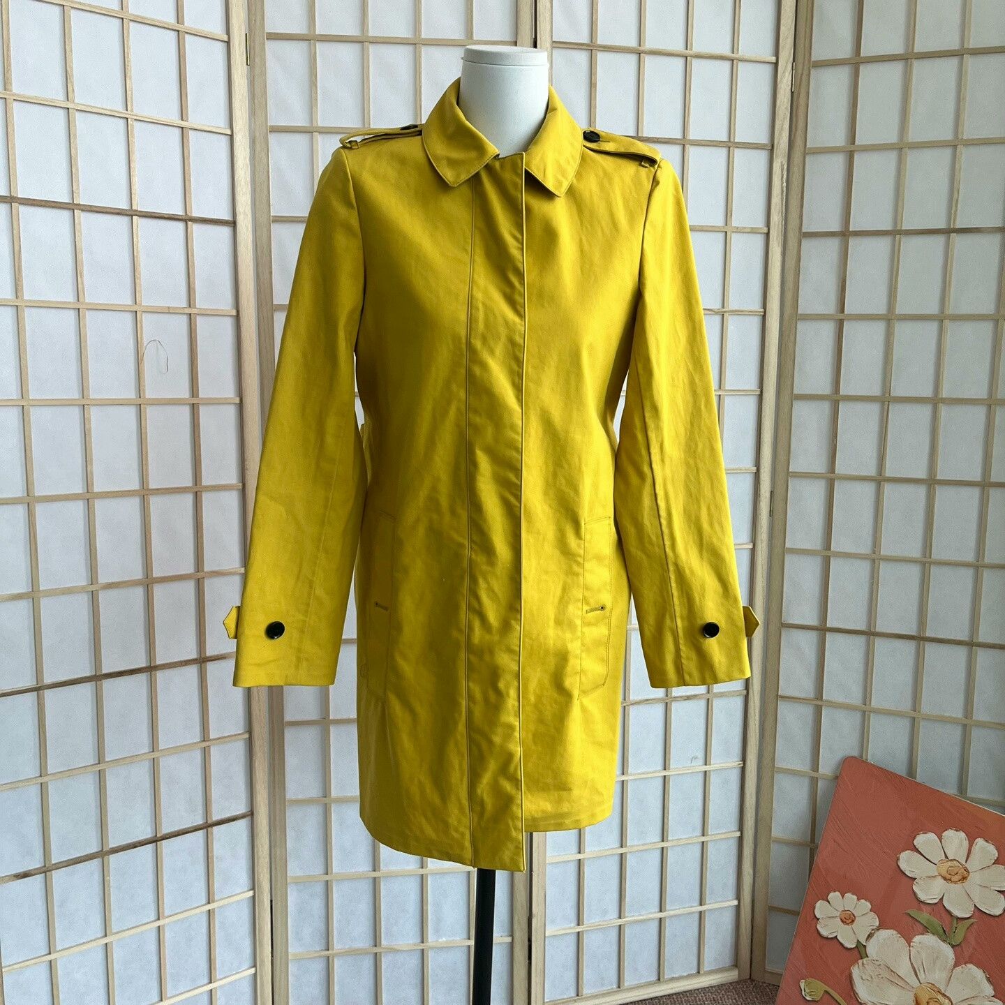 Burberry Burberry Yellow Coat UK6 Size 99 New Size US XS / EU 42 / 0 - 1 Thumbnail