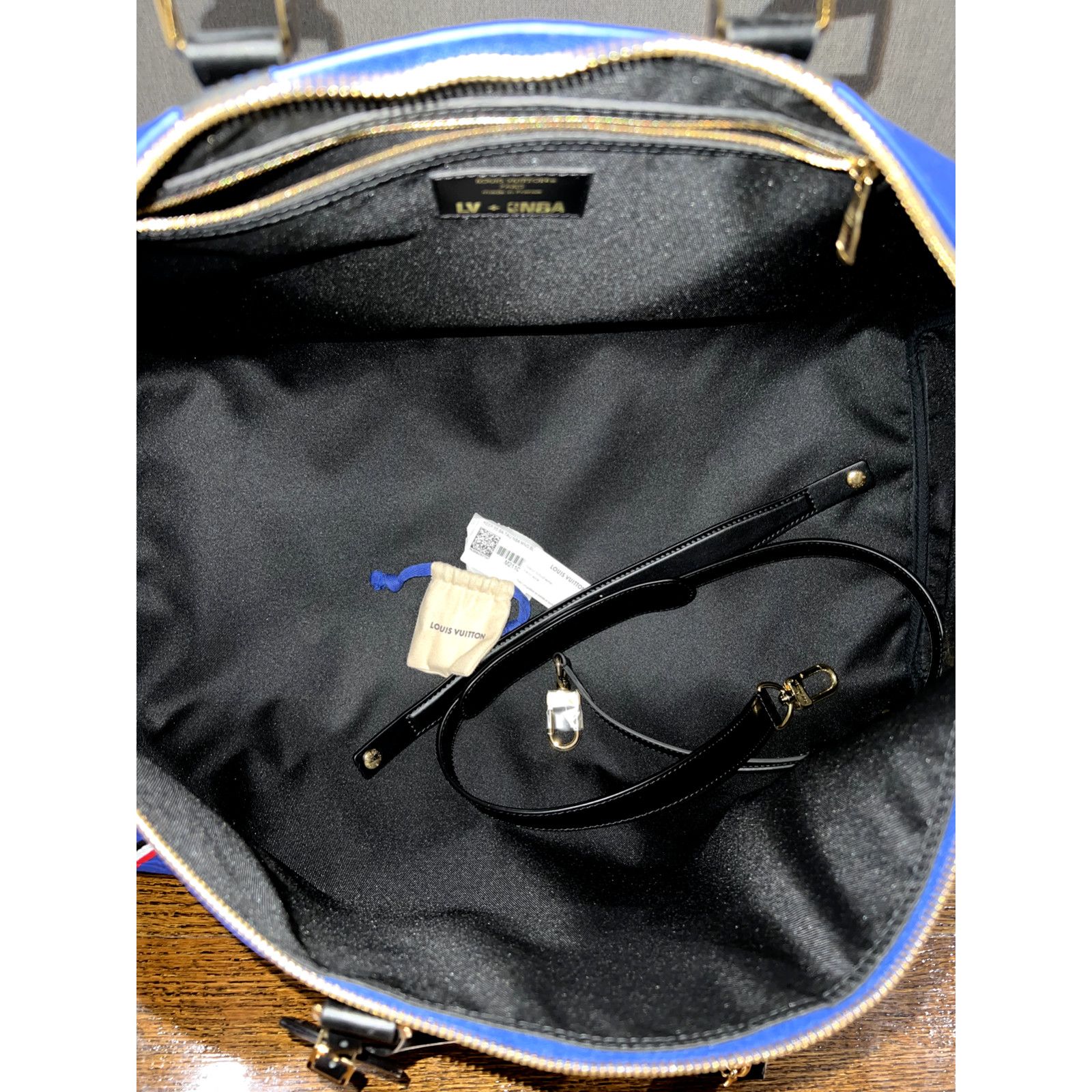Louis Vuitton Louis Vuitton Keepall Bandouliere NBA Basketball Travel Bag Size ONE SIZE - 9 Thumbnail