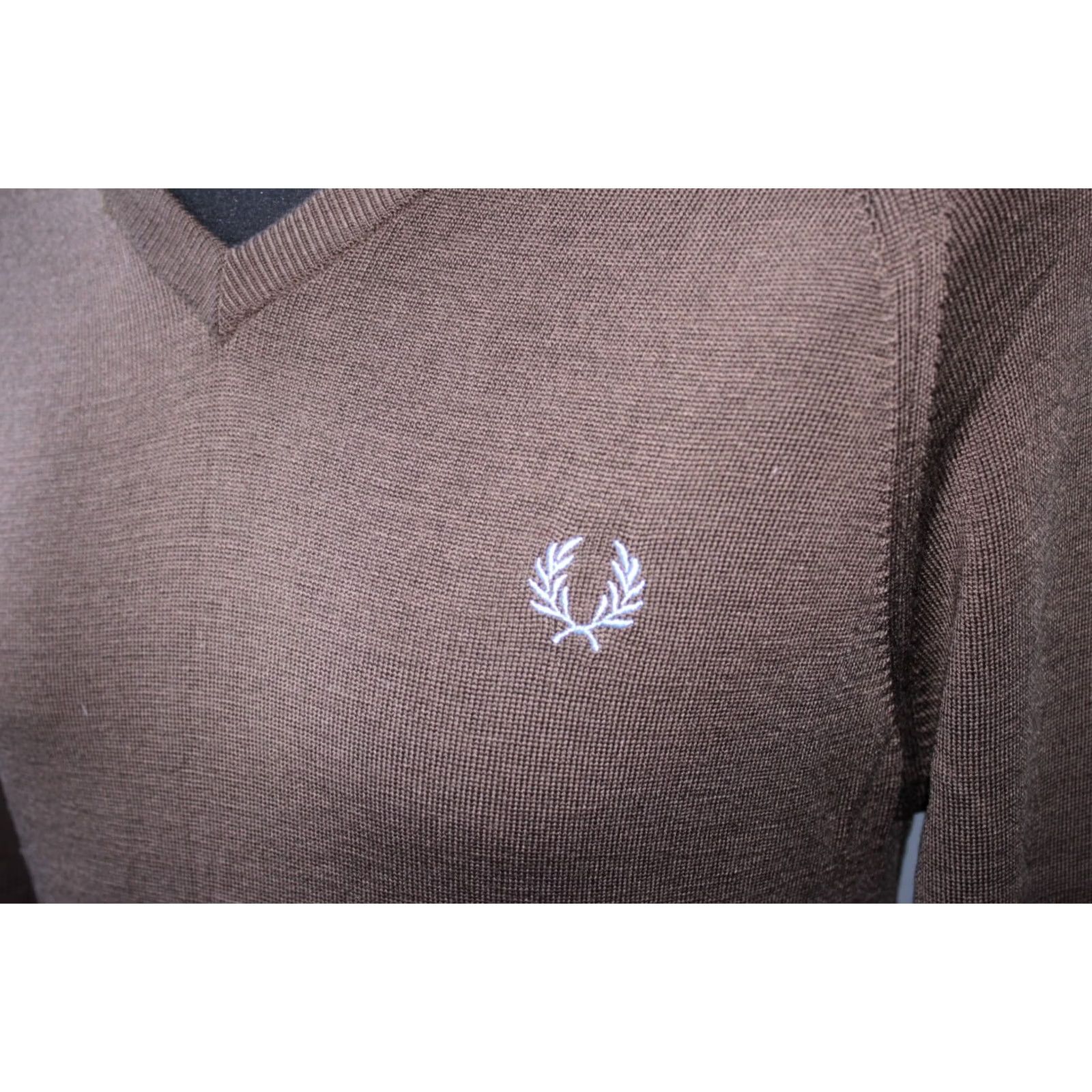 Fred Perry Fred Perry Jumper Mens Wool Pullover Brown Size 40 Size US L / EU 52-54 / 3 - 2 Thumbnail