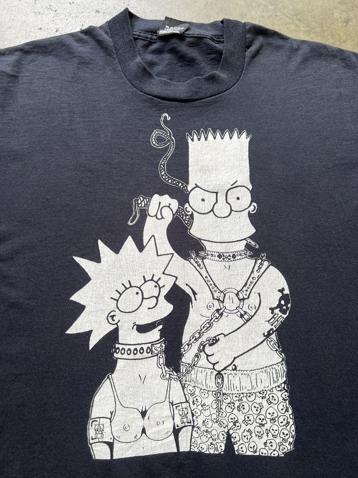 Vintage Rare ‘90s Bart & Lisa Simpson BDSM Bondage Tee Shirt Size US L / EU 52-54 / 3 - 4 Thumbnail