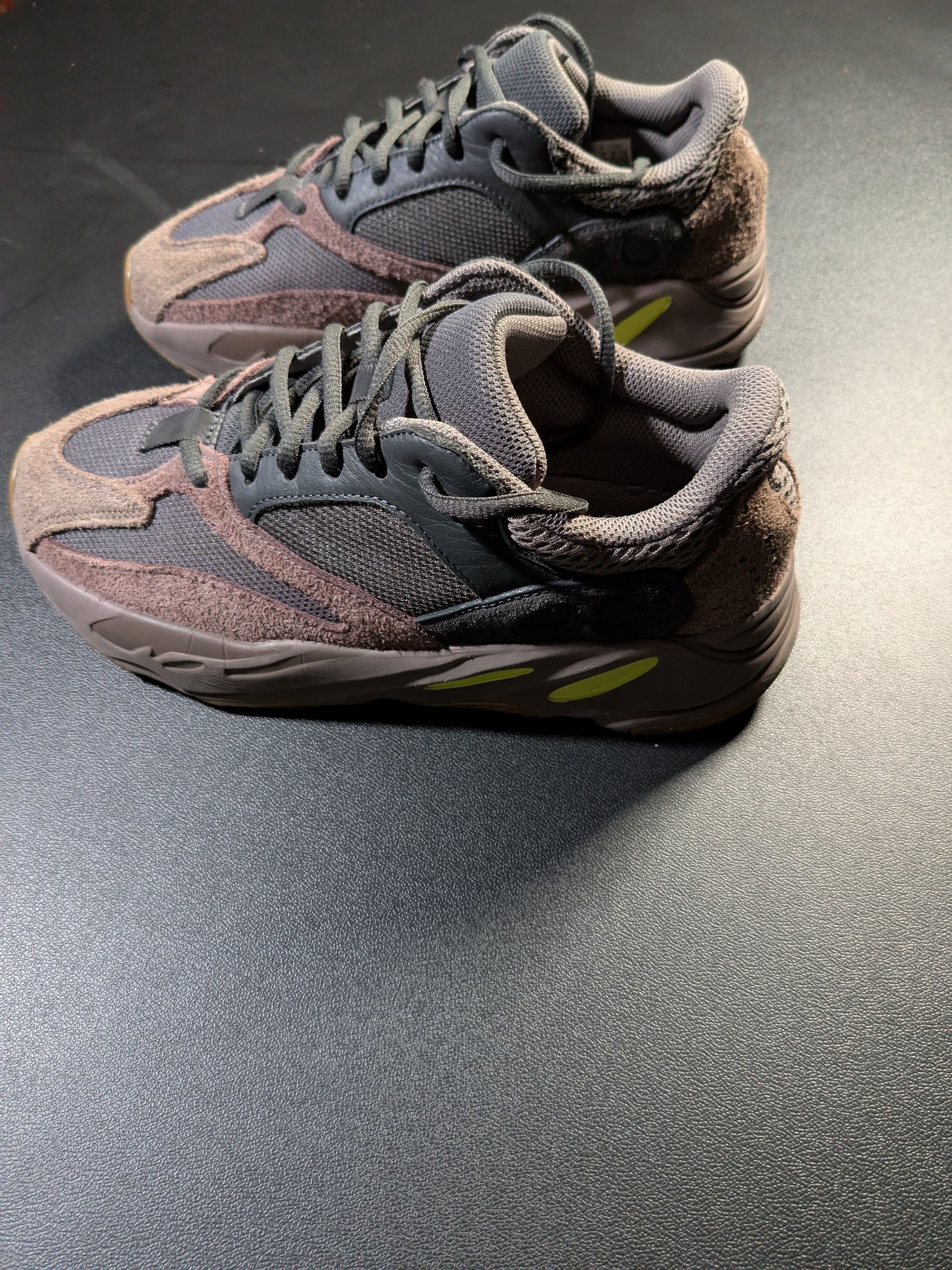 Yeezy Adidas Yeezy Boost 700 Mauve V1 Size US 7 / EU 40 - 7 Thumbnail