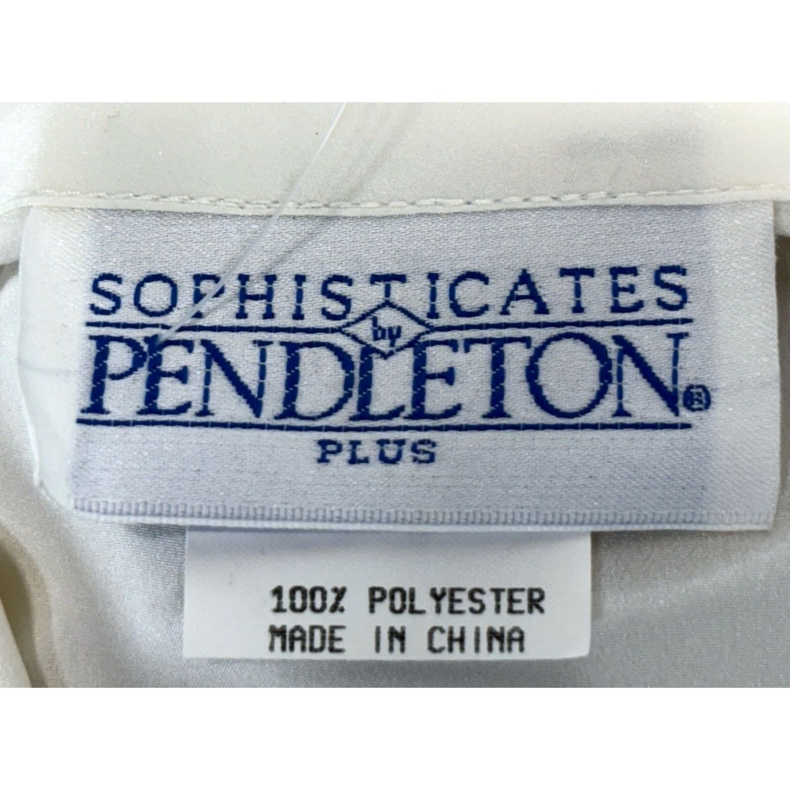 Pendleton VINTAGE Pendleton Blouse Shirt Women’s 24W Plus White Button-Up Tie Neck Career Women XS? No Size 4XL / US 24-26 - 6 Thumbnail