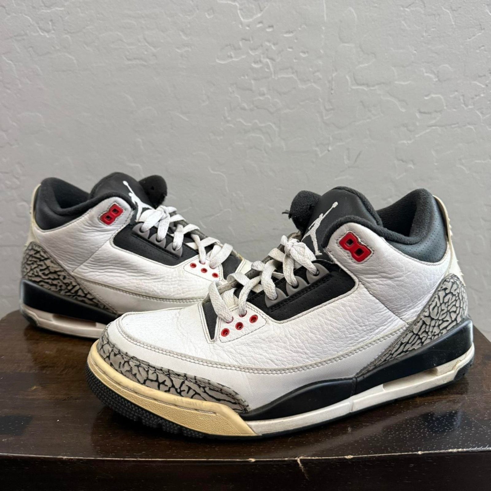 Jordan Brand Jordan 3 Retro White Cement 2013 Size 8.5 M Size US 8.5 / EU 41-42 - 1 Thumbnail