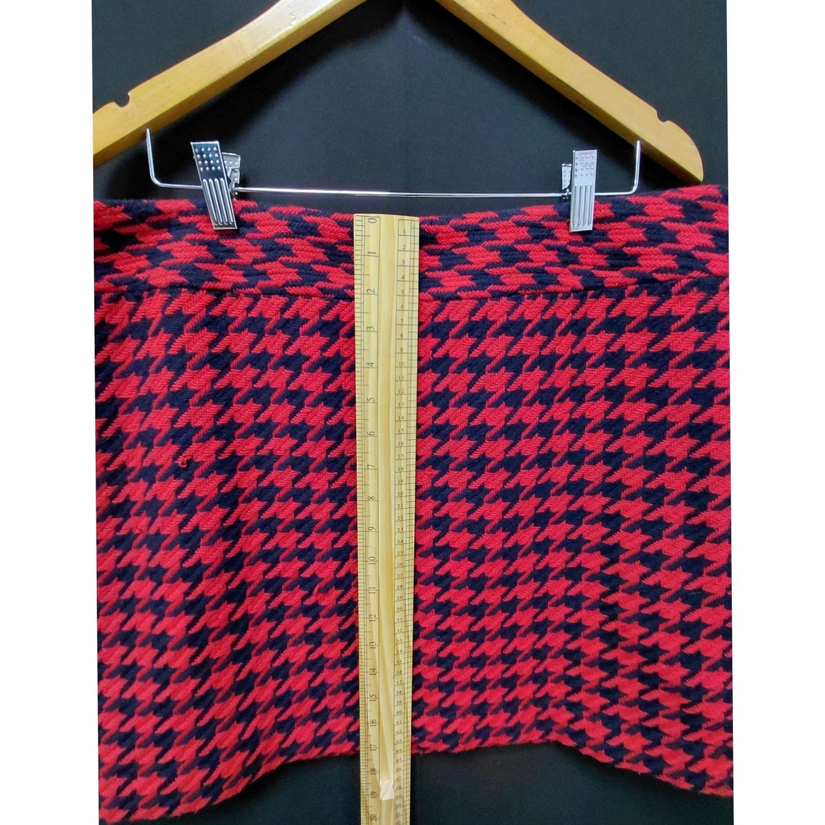 Tommy Hilfiger TOMMY HILFIGER Red Houndstooth Skirt Size 16 - 16-inch Short Size 38" / US 16 / IT 52 - 6 Thumbnail