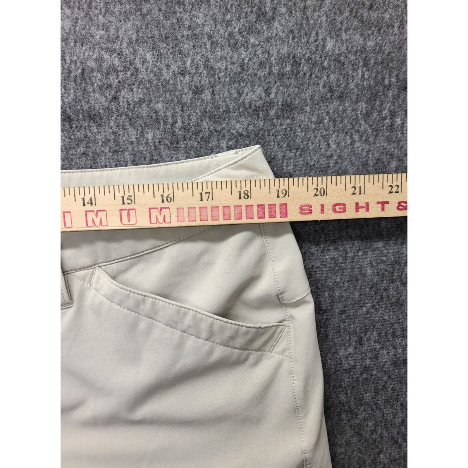 Eddie Bauer Eddie Bauer Travex Capris Womens 16 Regular Fit First Ascent Cargo Hiking Capris Gray Polyester Spandex Size ONE SIZE - 3 Thumbnail