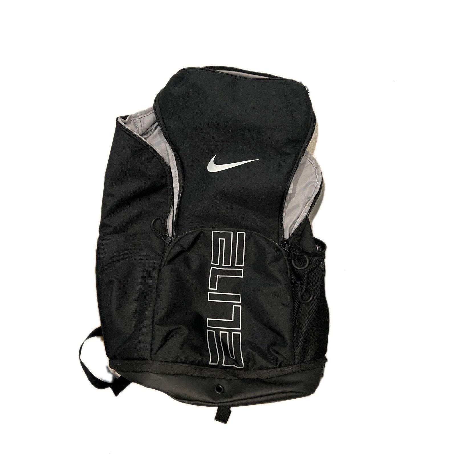 goon squad nike backpack Team White Mamba Elite The mesh and grommets add enhanced ventilation Nike Heritage x Space Jam:
